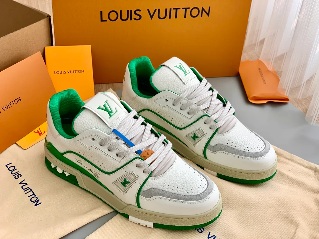 Кроссовки Женские Louis Vuitton 18014140
