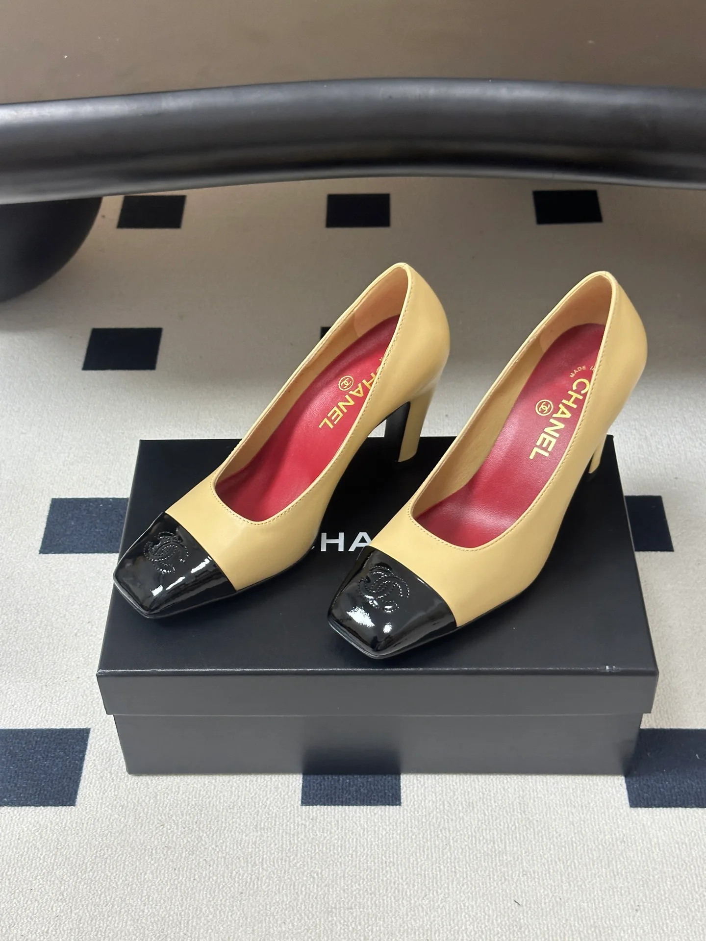 Туфли Женские Chanel 18049720