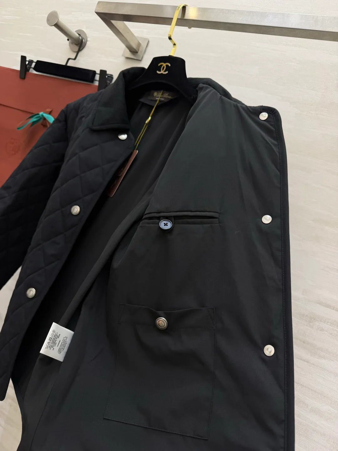 Куртки И Пуховики Женские Loro Piana 18276673