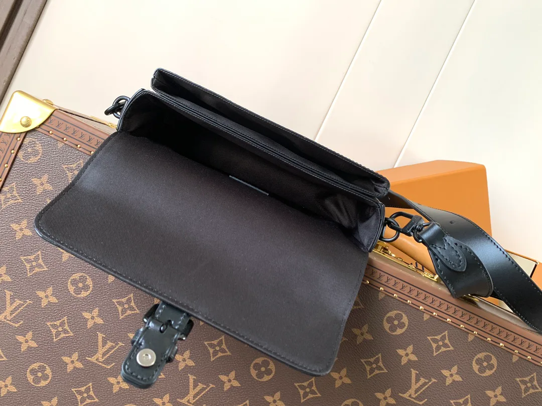 Сумки На Ремне Женские Louis Vuitton 546393