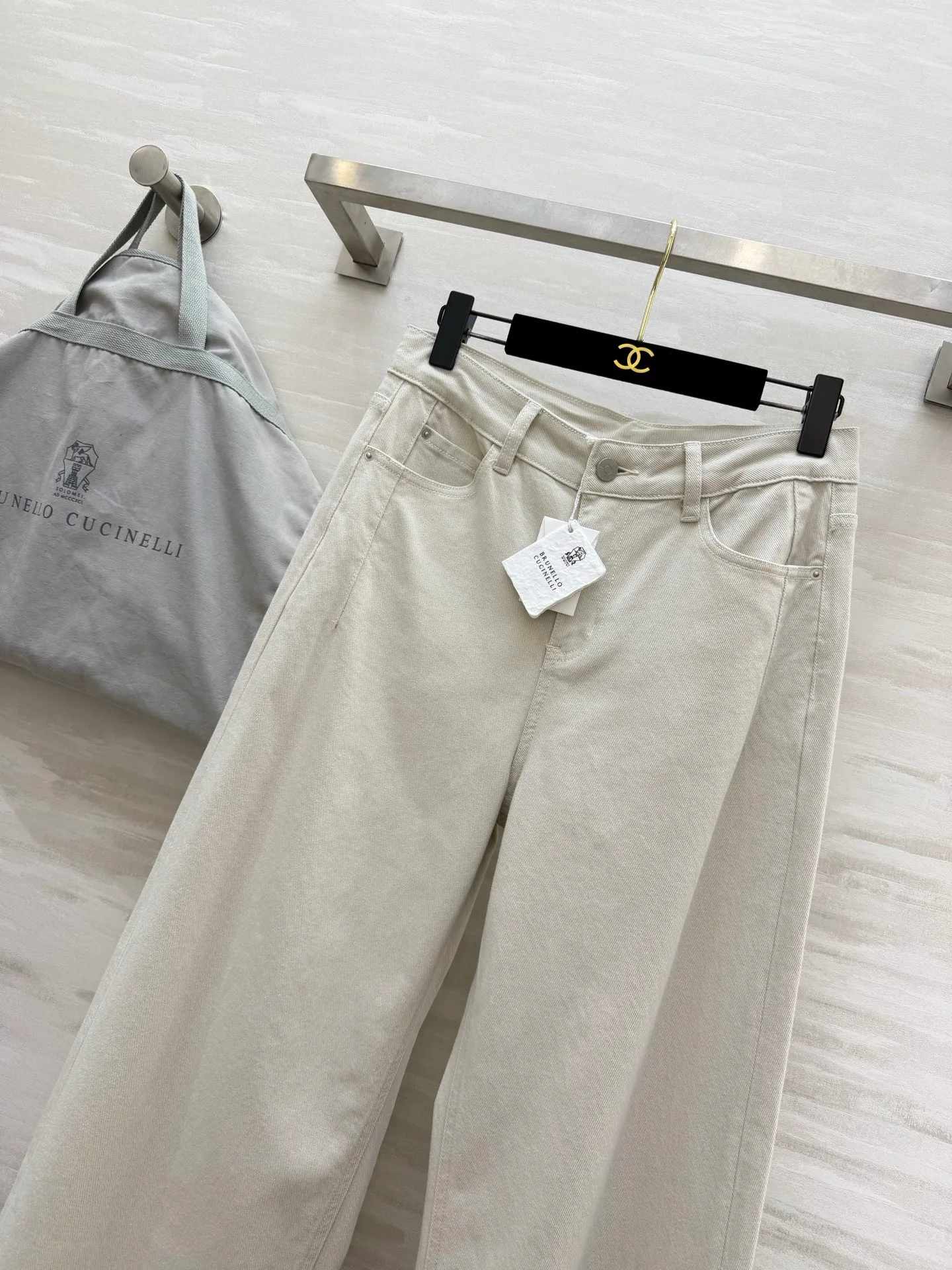 Джинсы Мужские Brunello Cucinelli 13245955