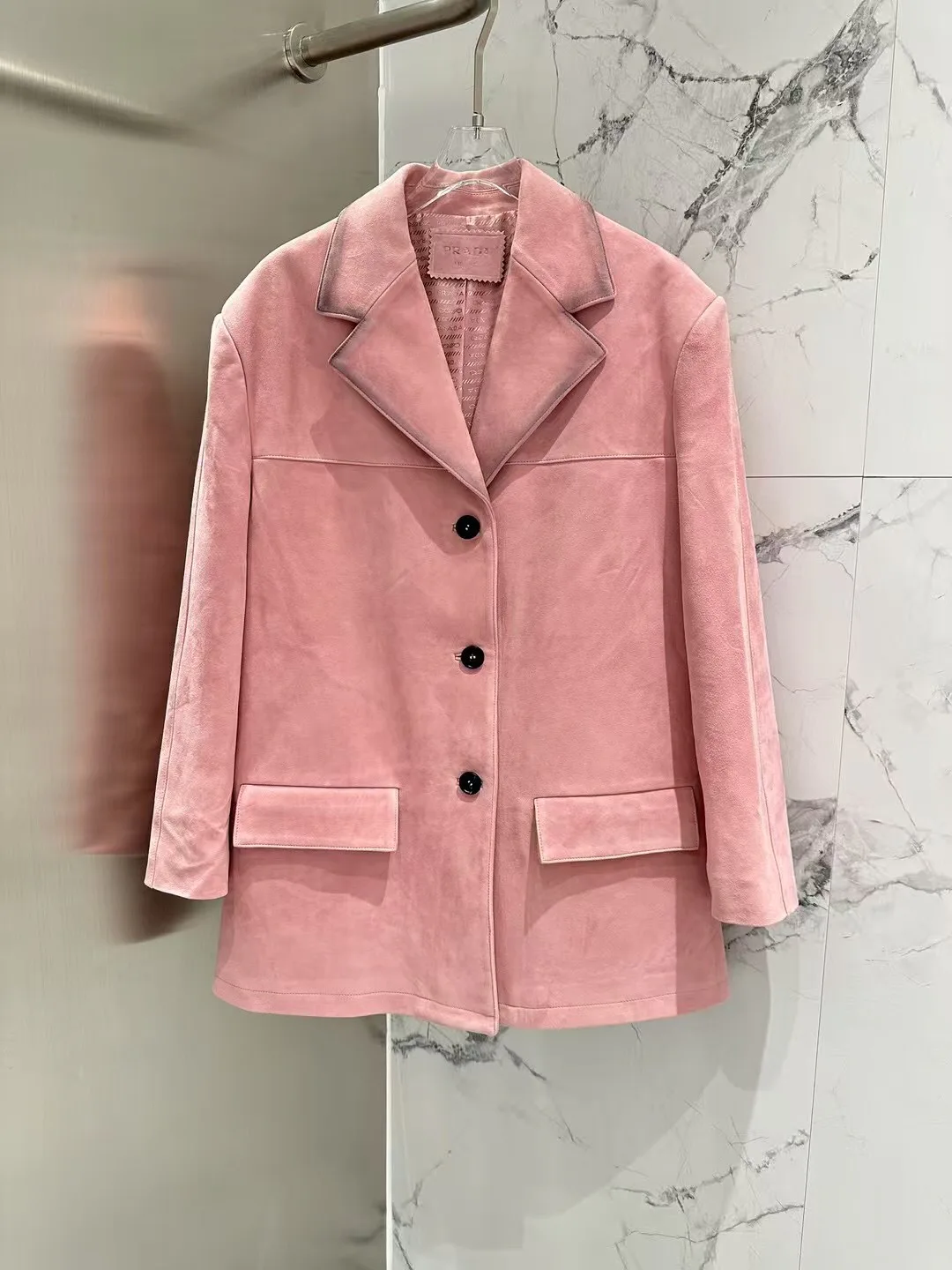 Кожаные Куртки И Дублёнки Женские Prada 13186432