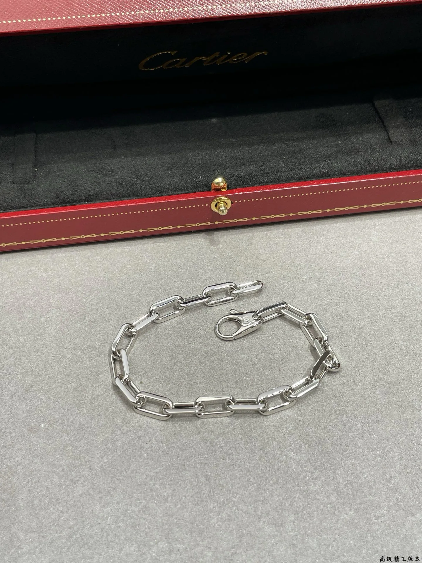 Бижутерия Cartier 372319