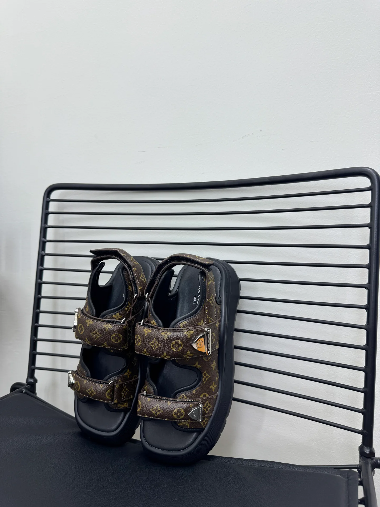 Сандалии Женские Louis Vuitton 11055246