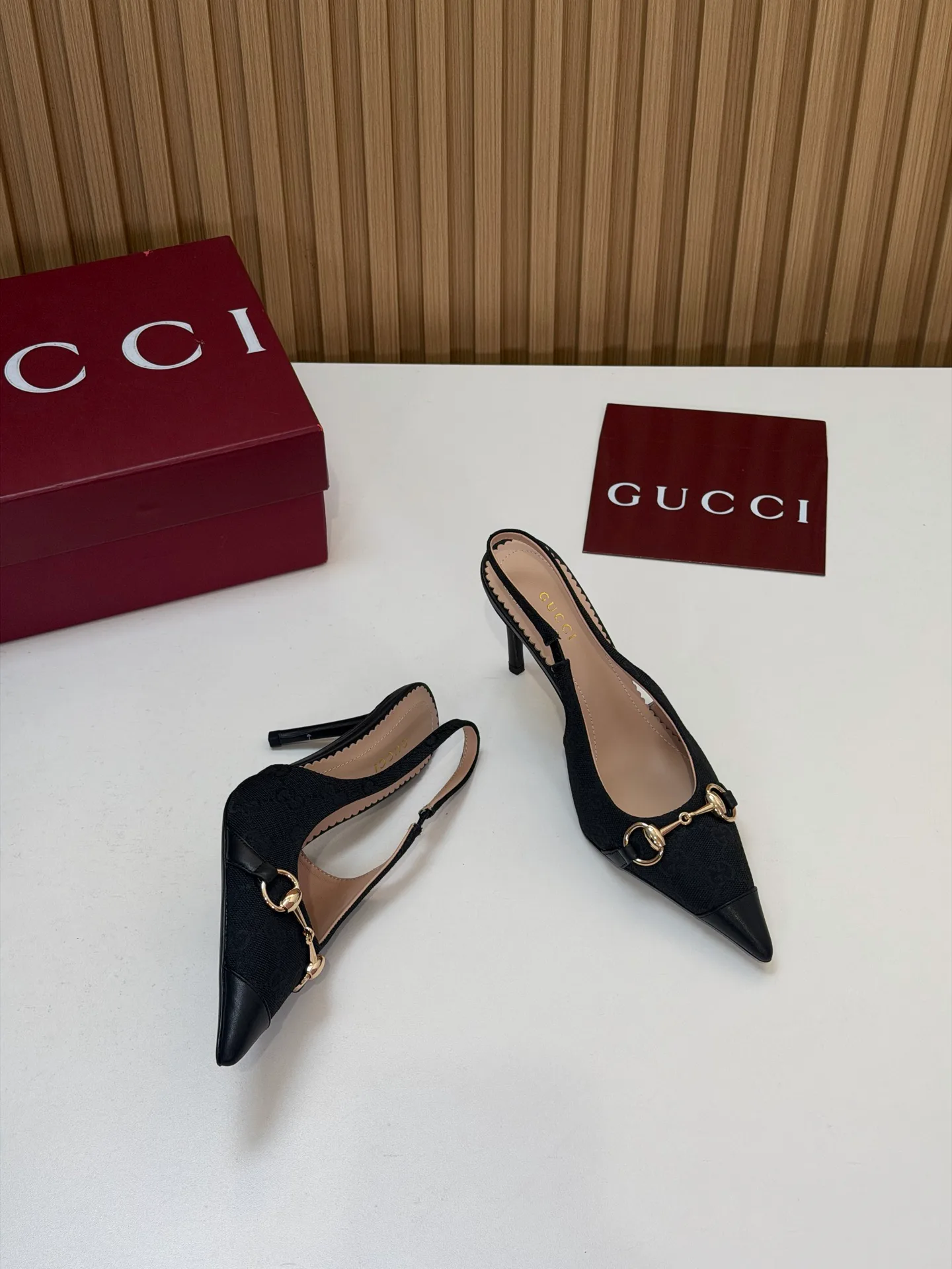 Туфли Женские Gucci 18396283
