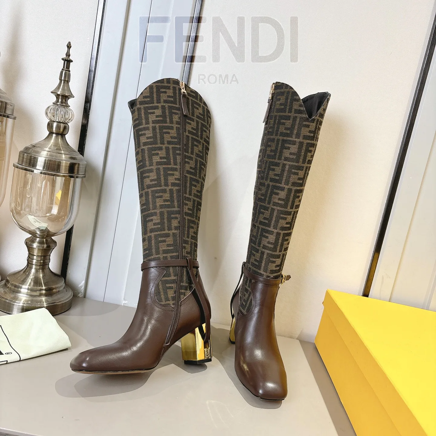 Сапоги Женские Fendi 18247882