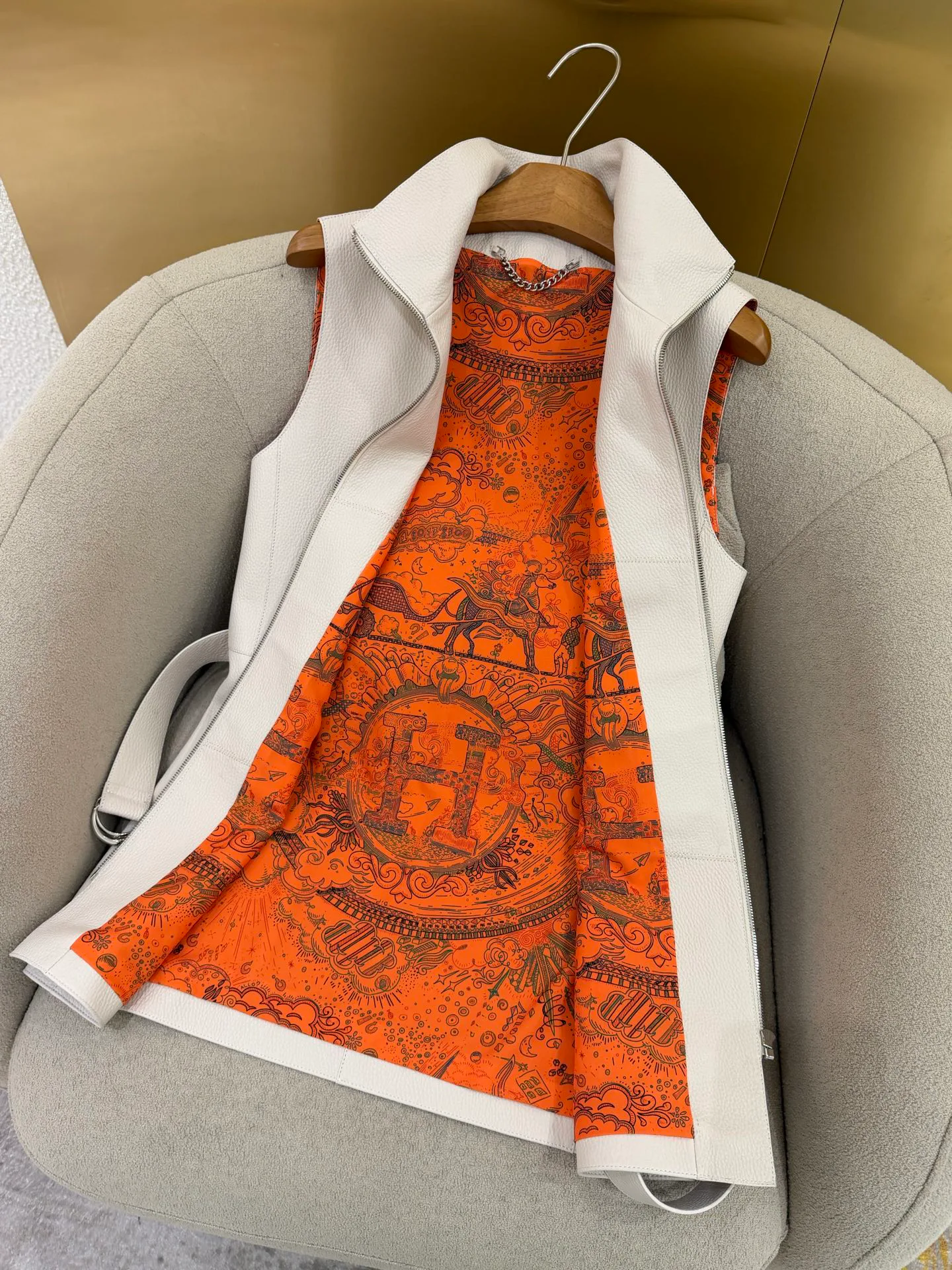 Жилеты Женские Hermes 19253089