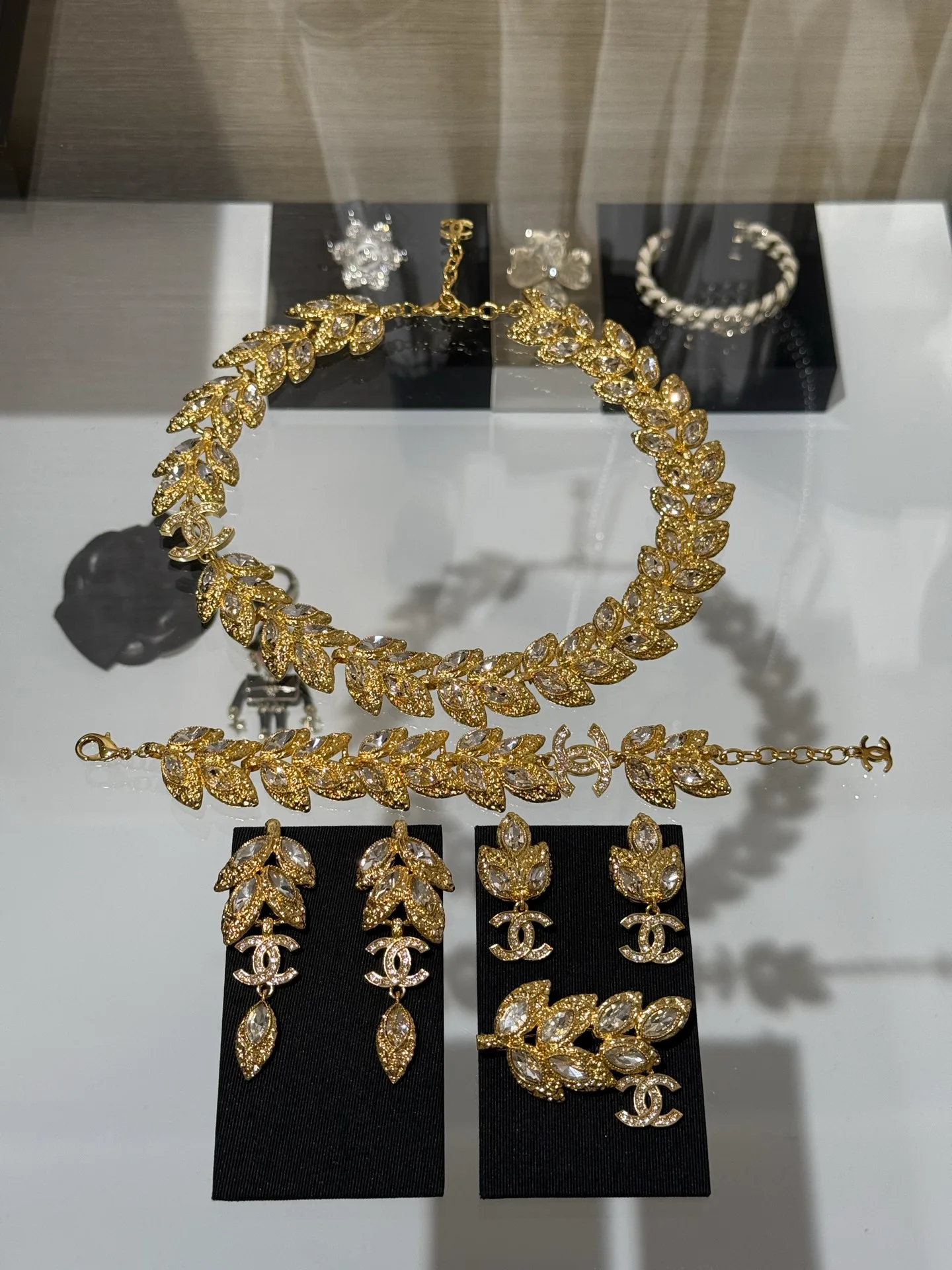 Бижутерия Chanel 5623907