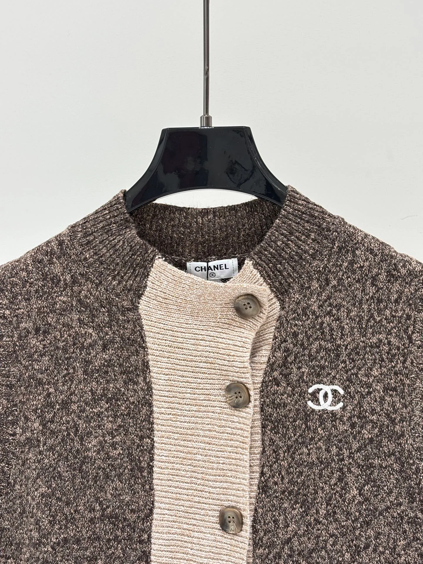 Жилеты Женские Chanel 18138211