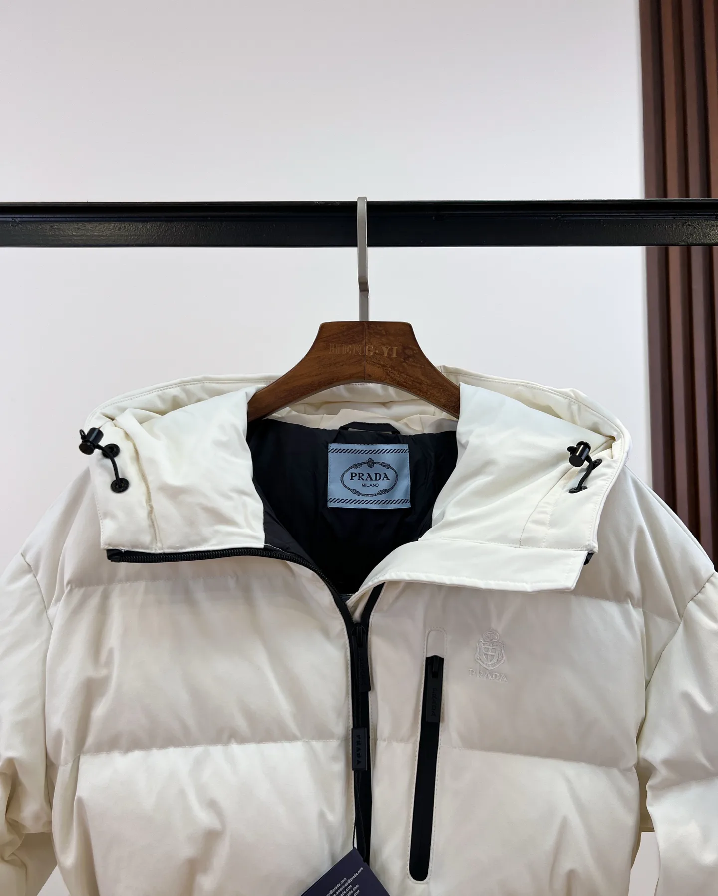 Куртки И Пуховики Женские Prada 19775587