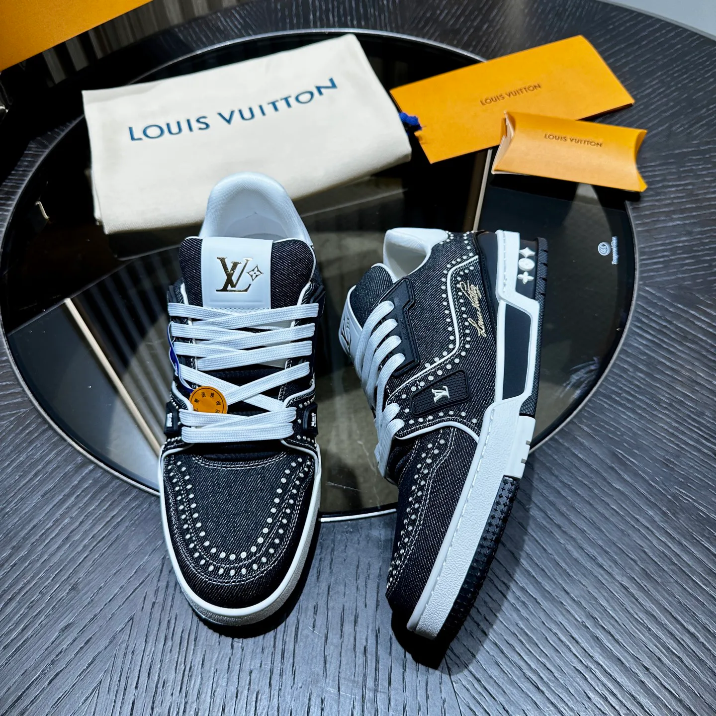 Кроссовки Женские Louis Vuitton 857718