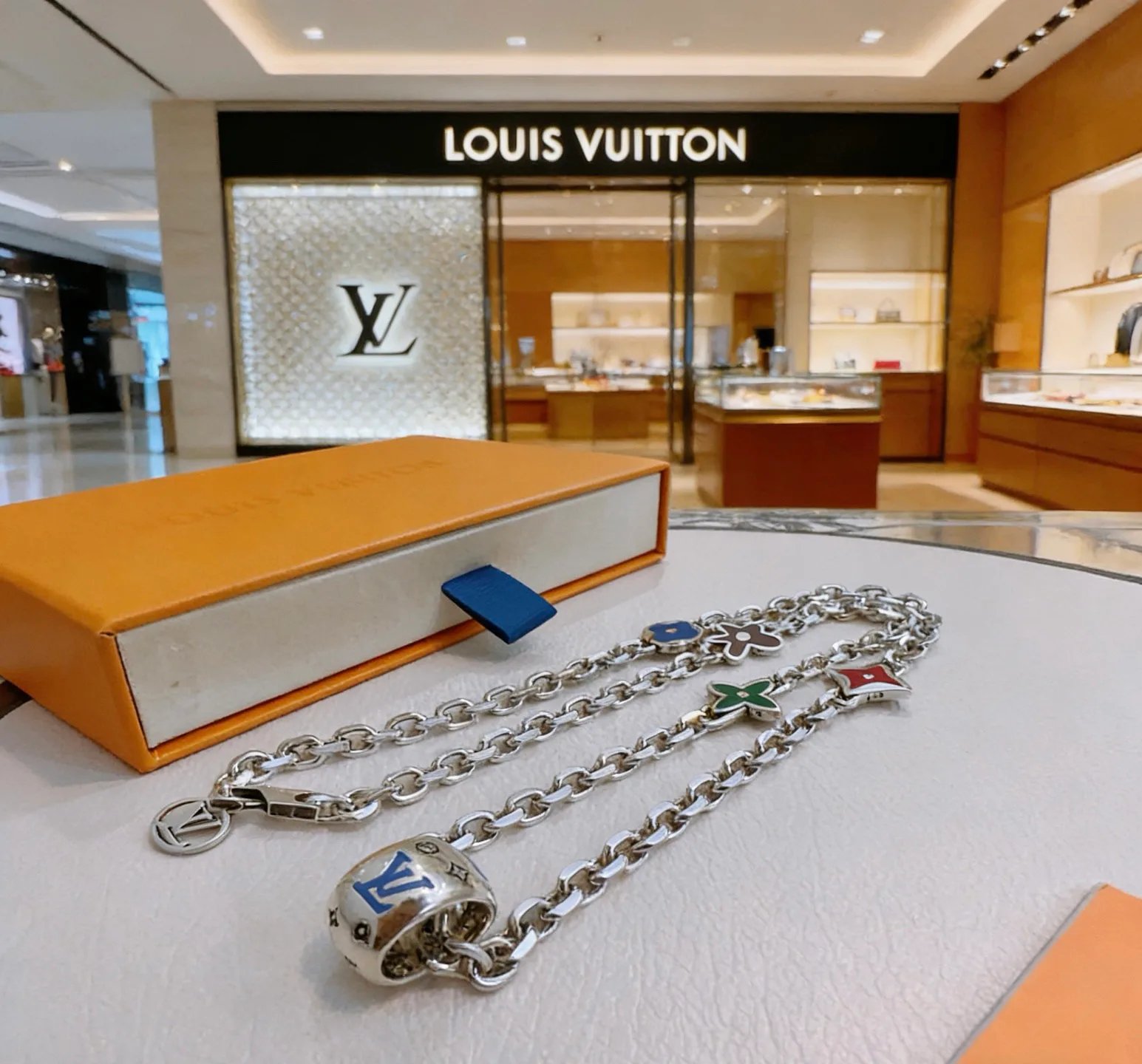 Бижутерия Louis Vuitton 13554402