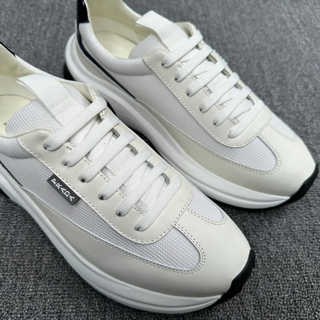 Кроссовки Мужские Prada 18076349