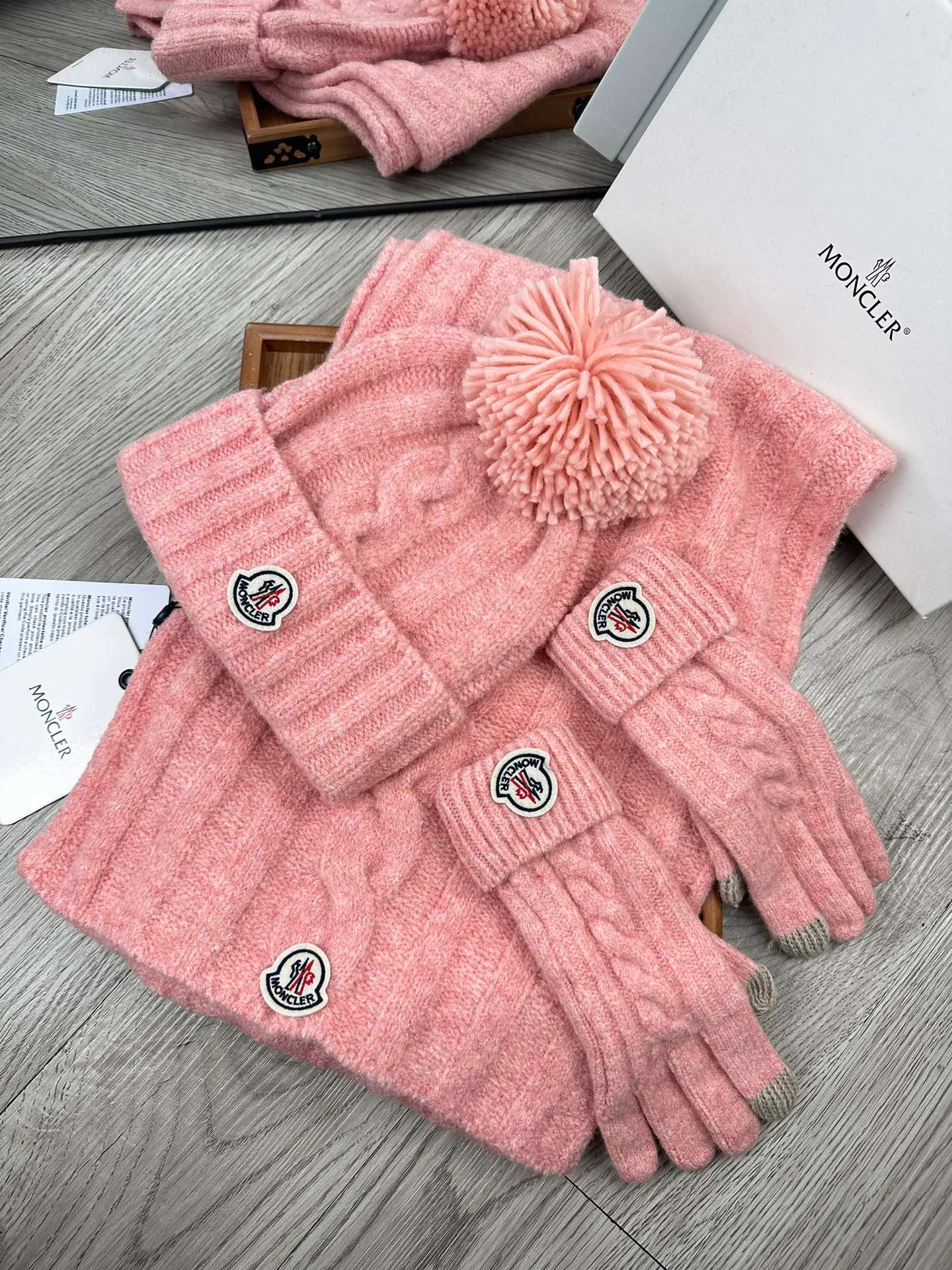 Головные Уборы Moncler 318485