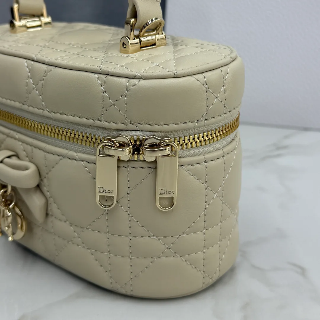 Классические Сумки Женские Christian Dior 11669098
