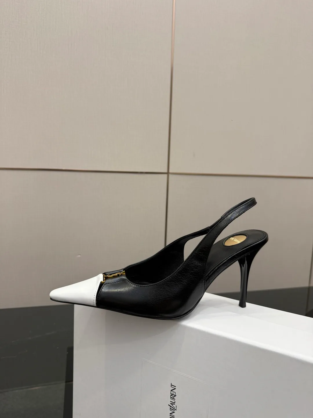 Босоножки Женские Saint Laurent 11409921