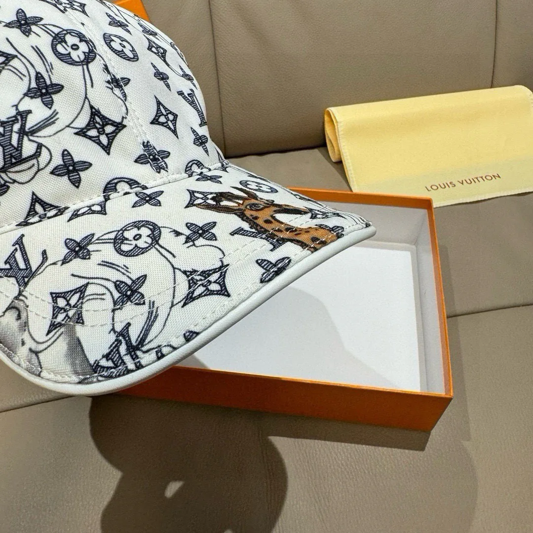 Головные Уборы Louis Vuitton 18347070