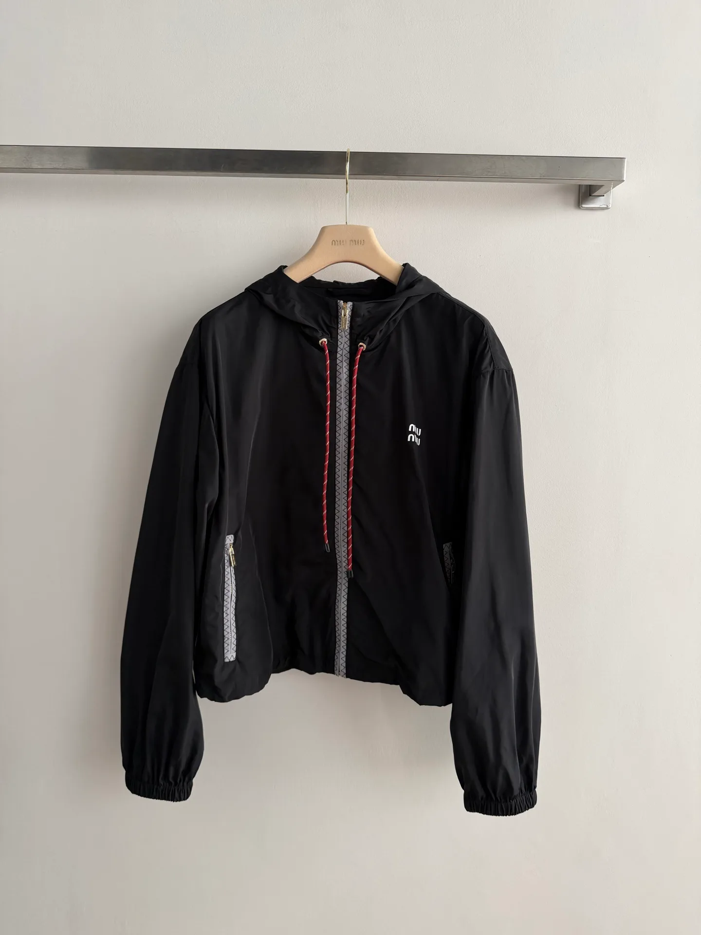 Куртки И Пуховики Женские Miu Miu 11520246