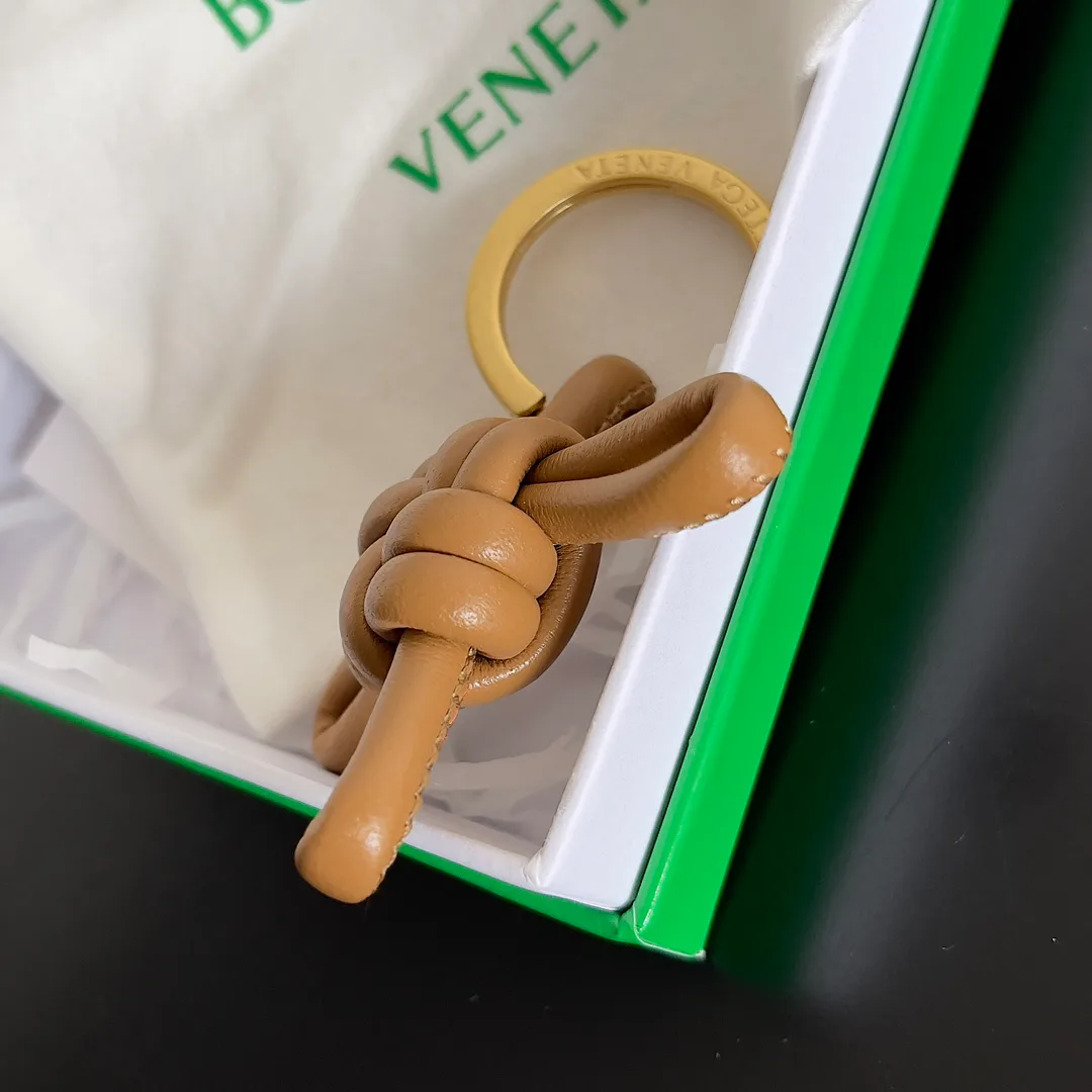 Ключницы Bottega Veneta 595675