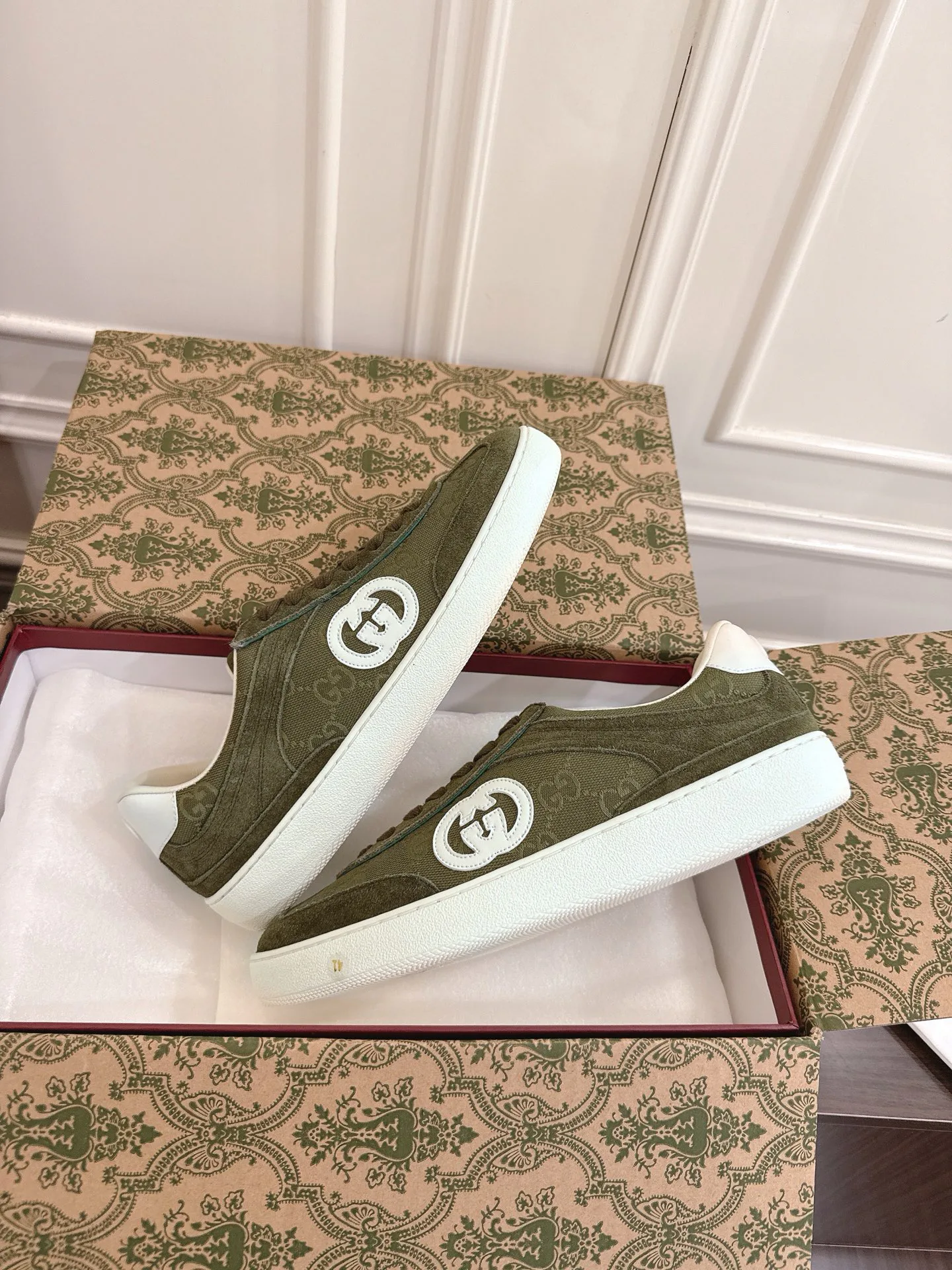 Кеды Женские Gucci 2330794