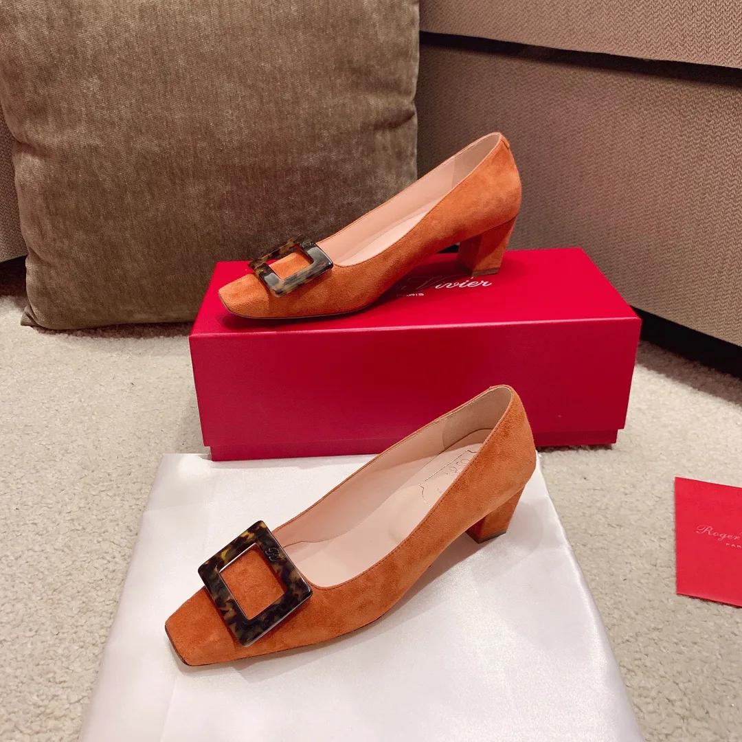 Туфли Женские Roger Vivier 17550730