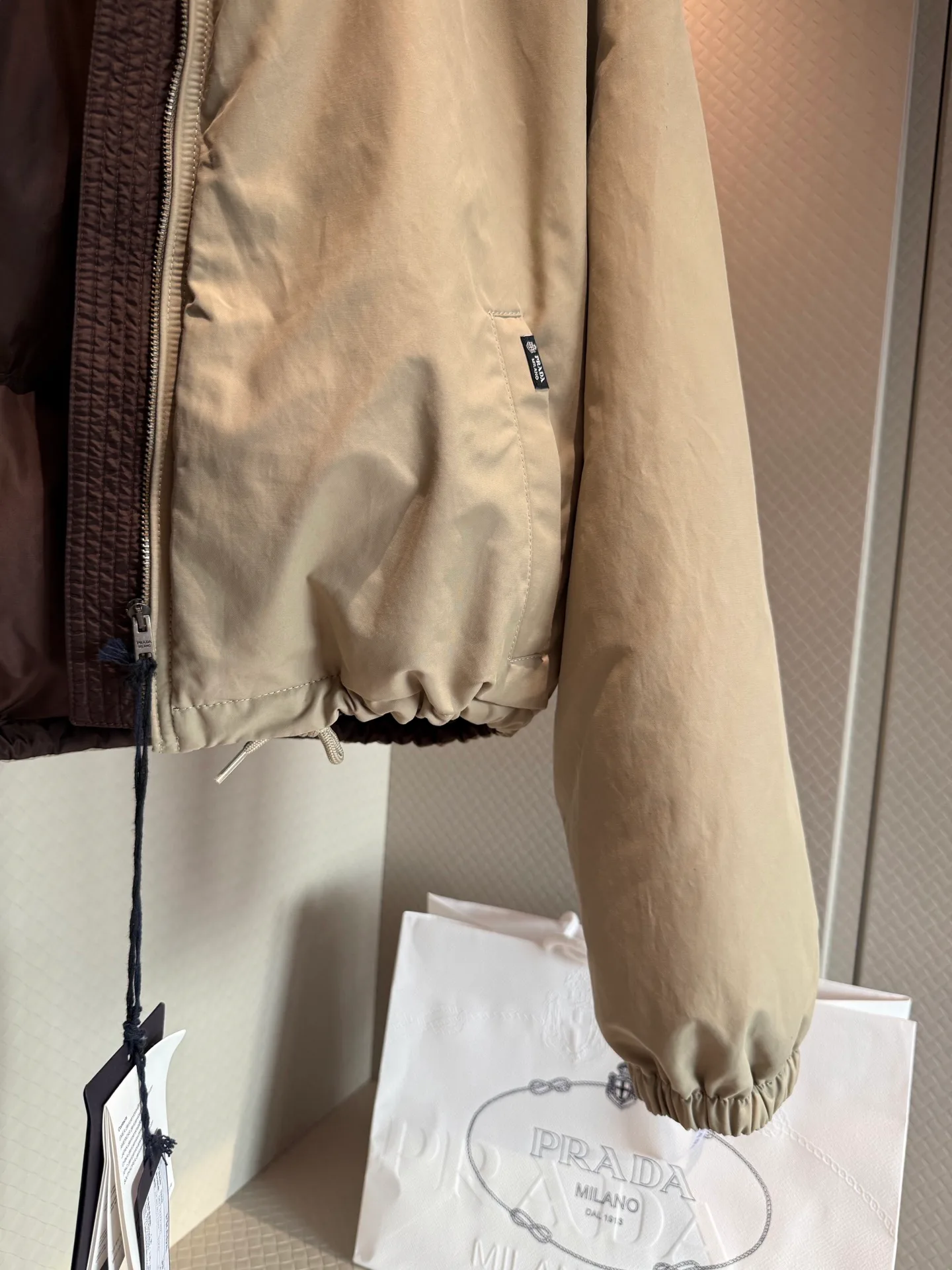 Куртки И Пуховики Женские Prada 18391913