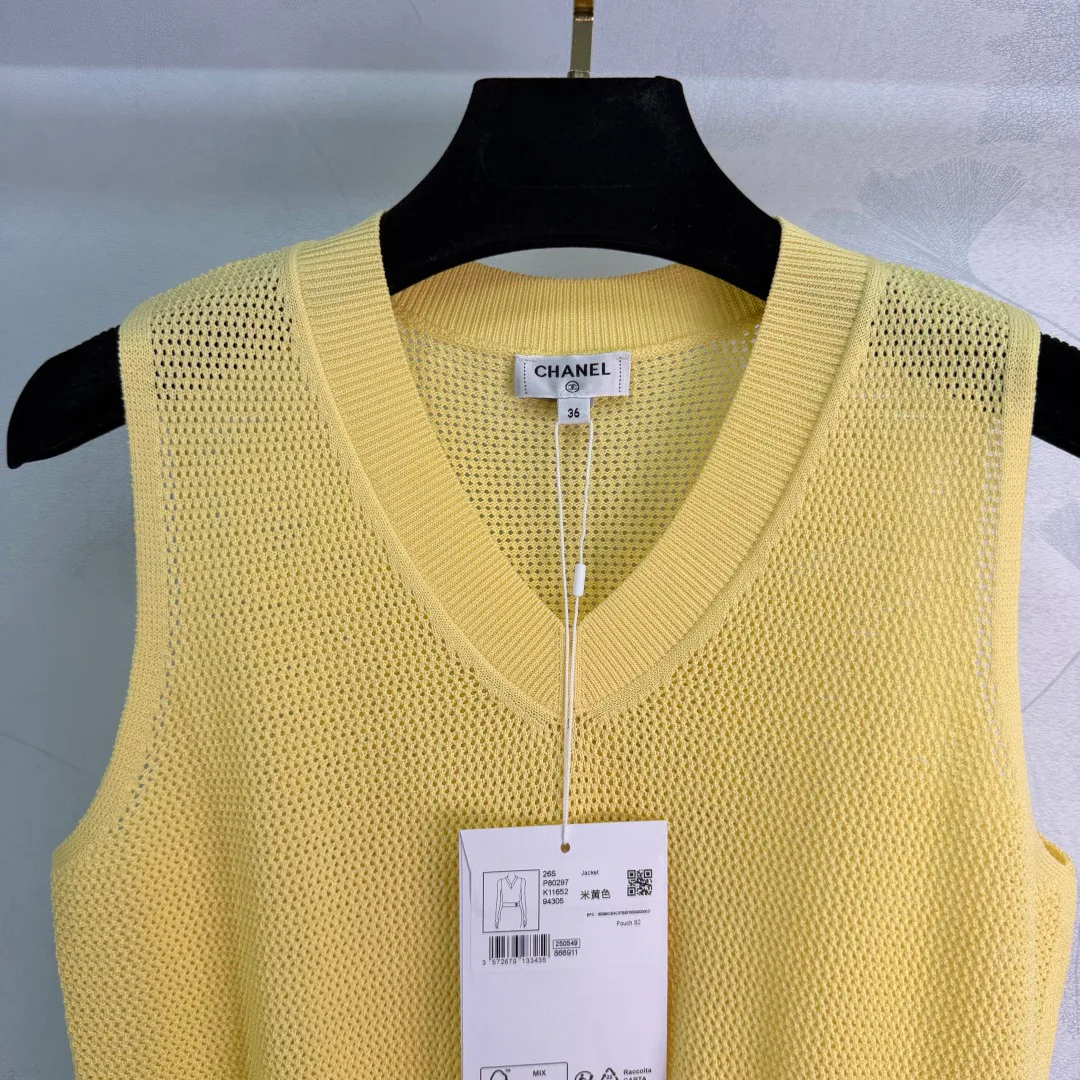 Жилеты Женские Chanel 11744343