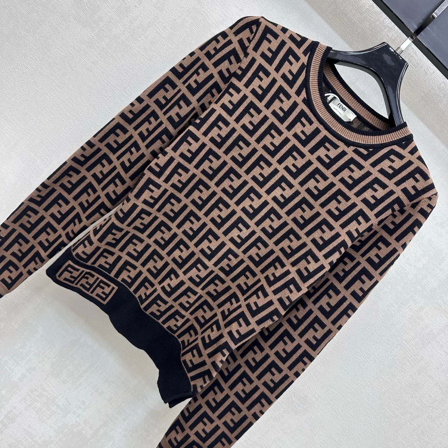 Джемперы И Свитеры Женские Fendi 18411212