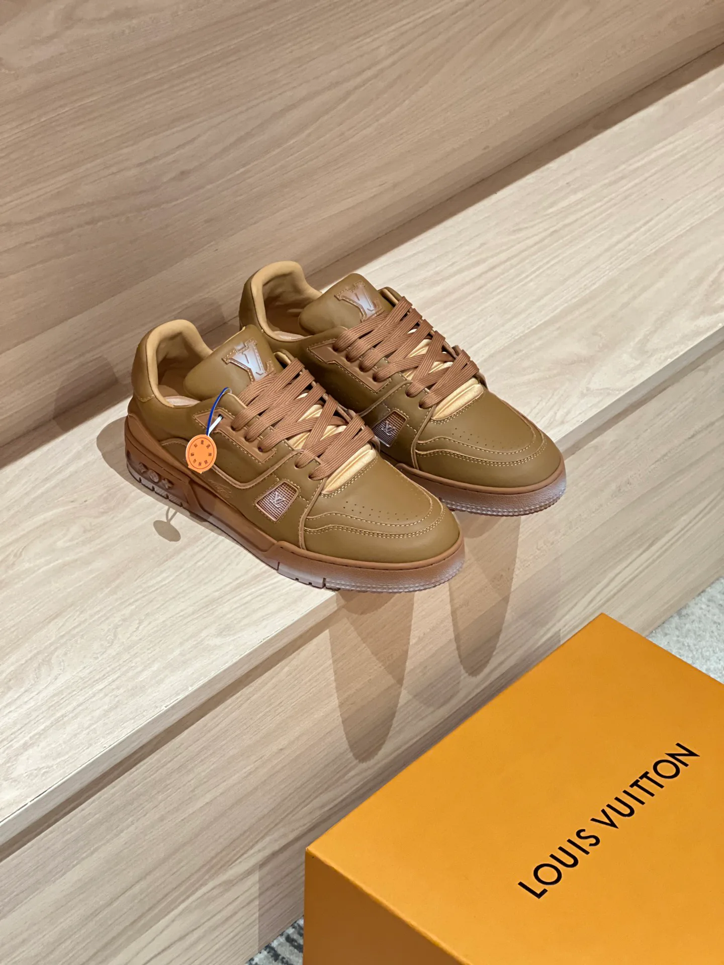 Кроссовки Женские Louis Vuitton 422402