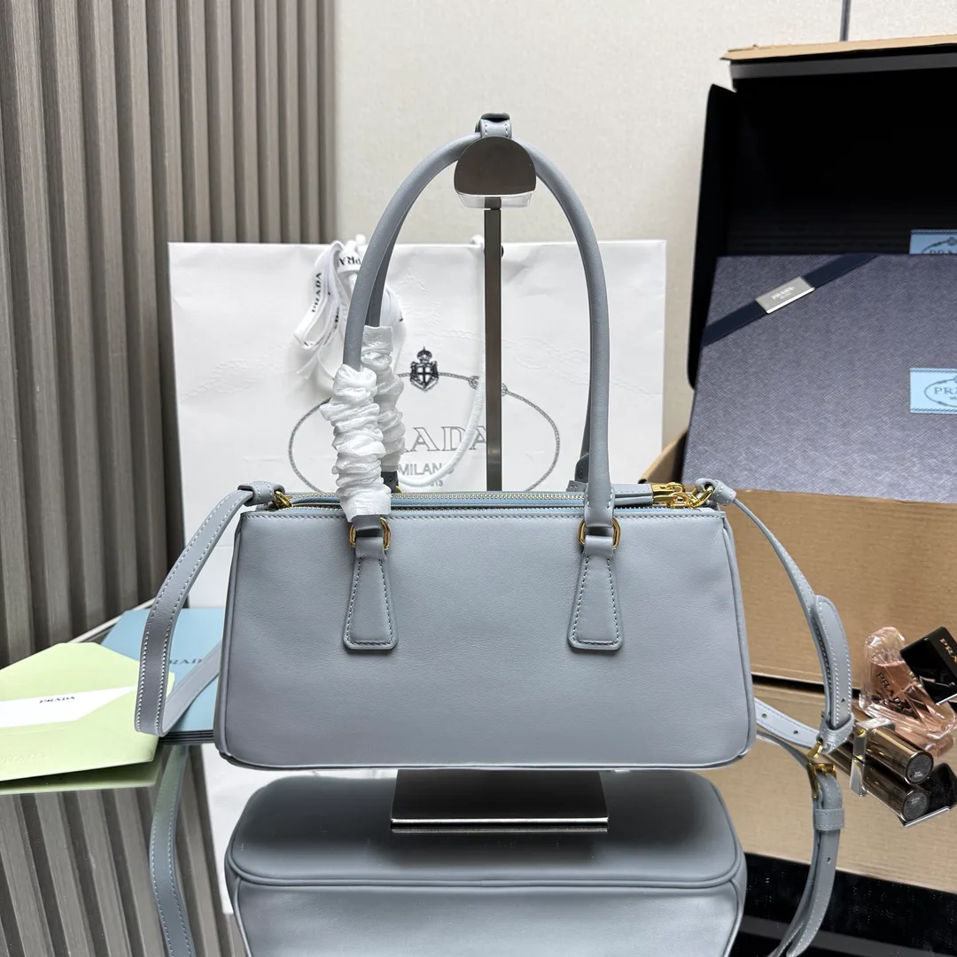 Классические Сумки Женские Prada 1878078