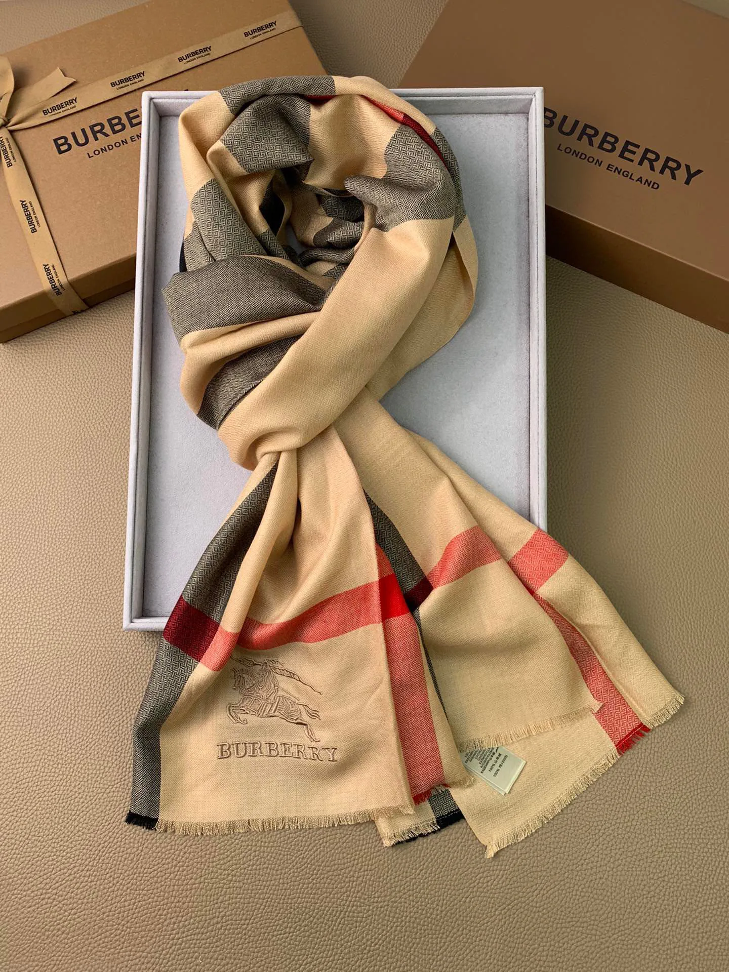 Шарфы Burberry 438467
