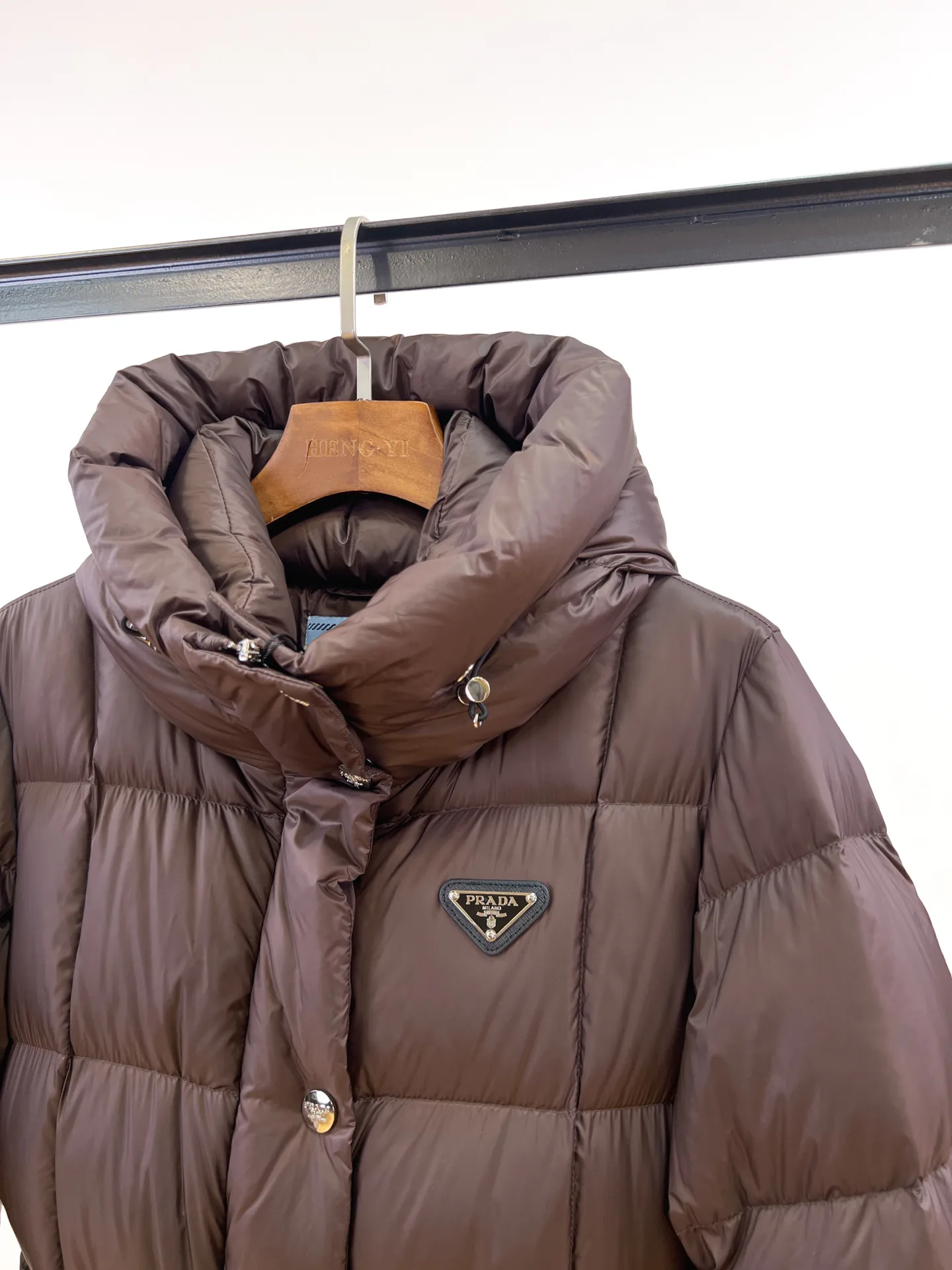 Куртки И Пуховики Женские Prada 18820644