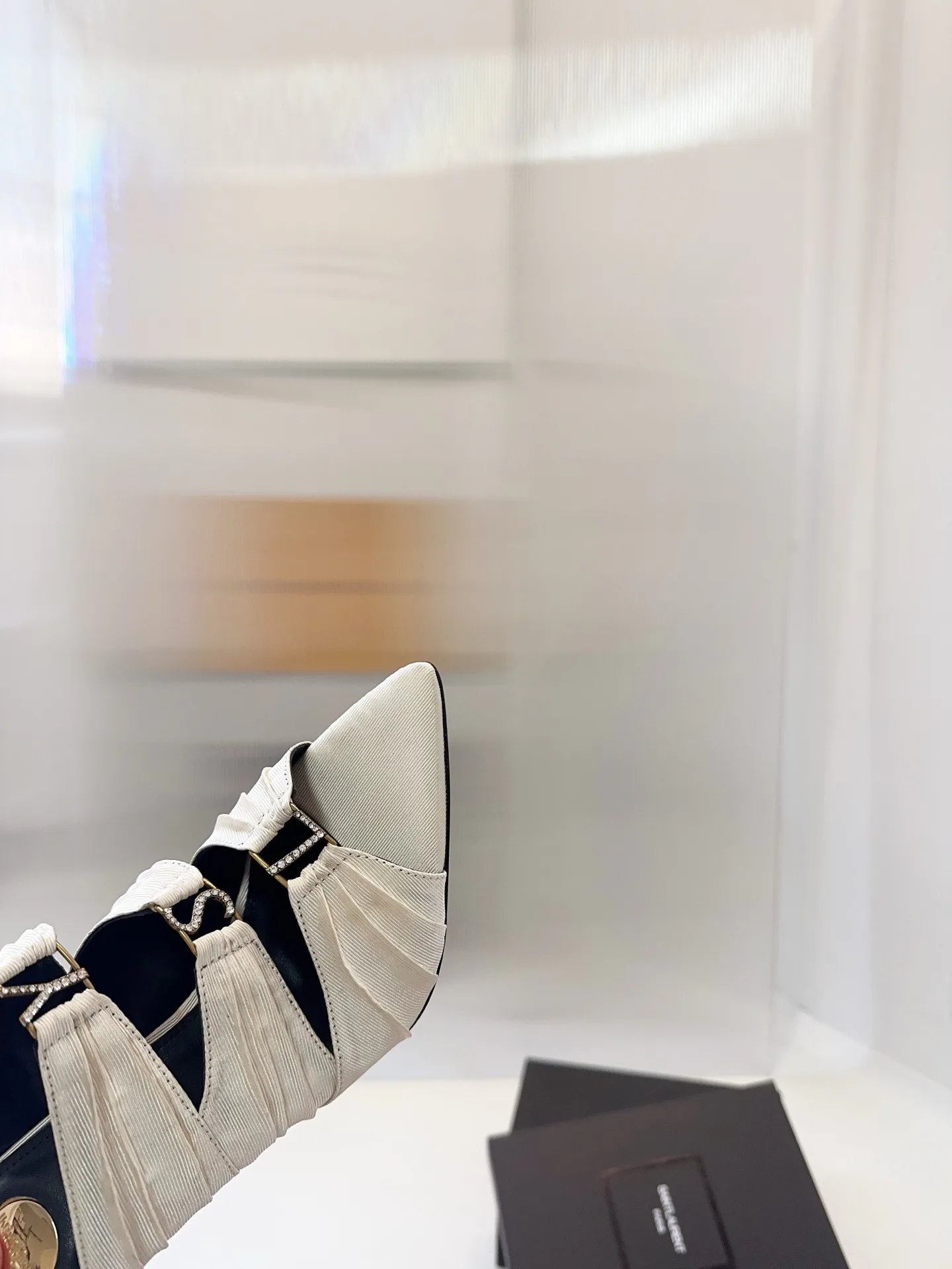 Босоножки Женские Saint Laurent 13339174