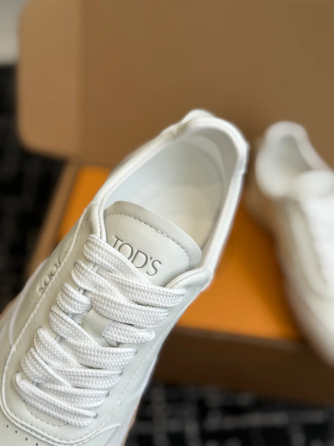 Кроссовки Женские Tod's 18409568