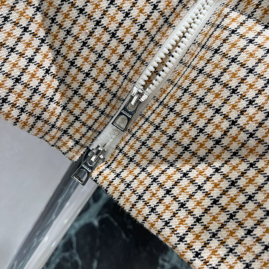 Куртки И Пуховики Женские Moncler 1451987