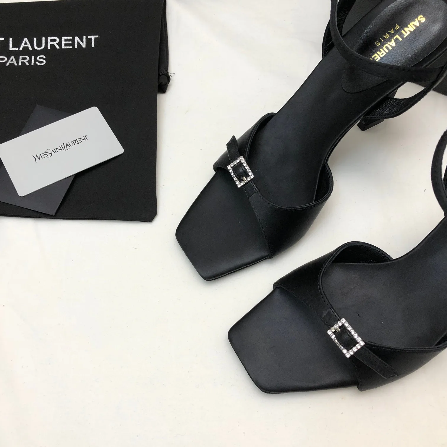 Босоножки Женские Saint Laurent 11220421