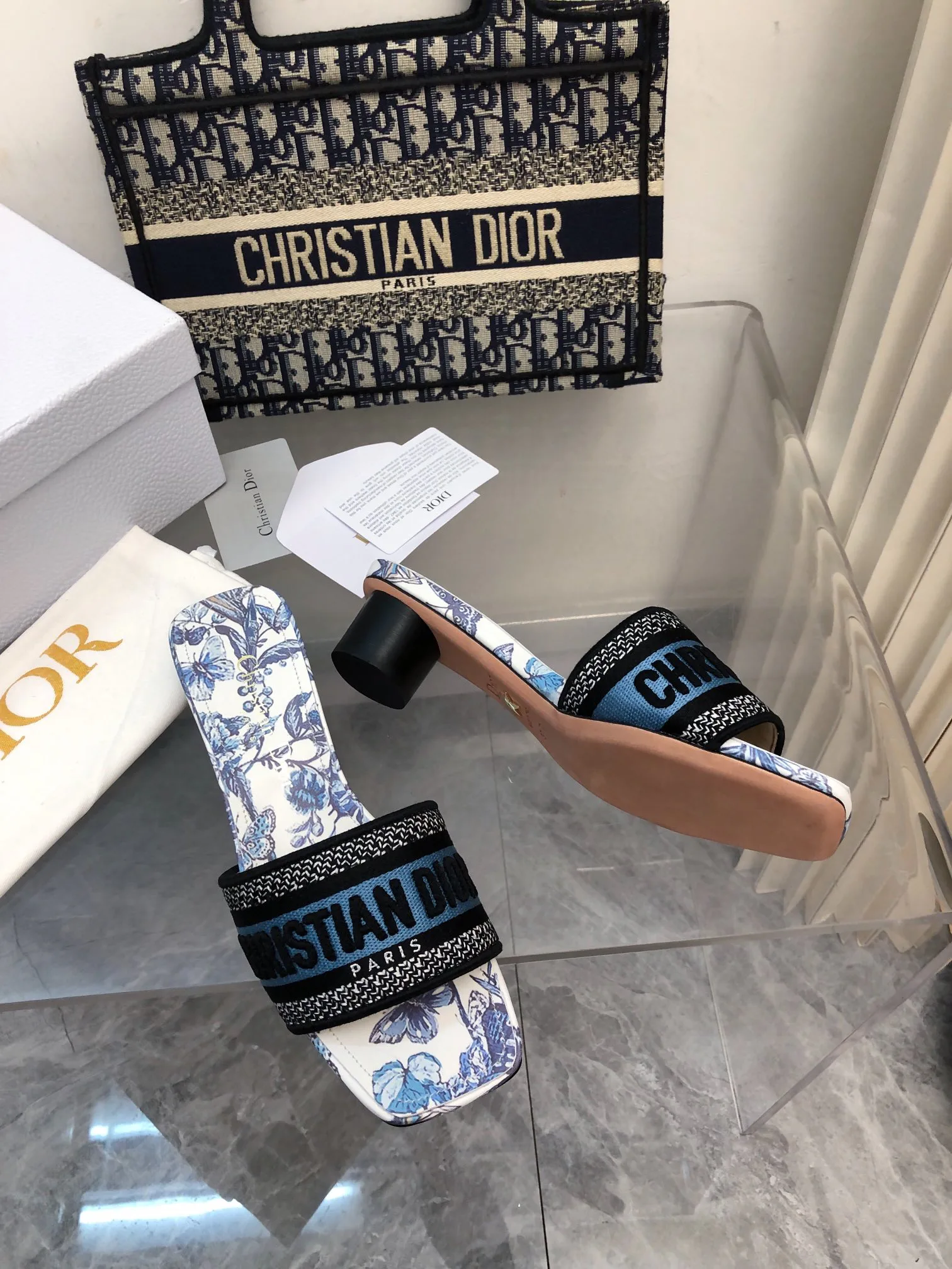 Босоножки Женские Christian Dior 18633996