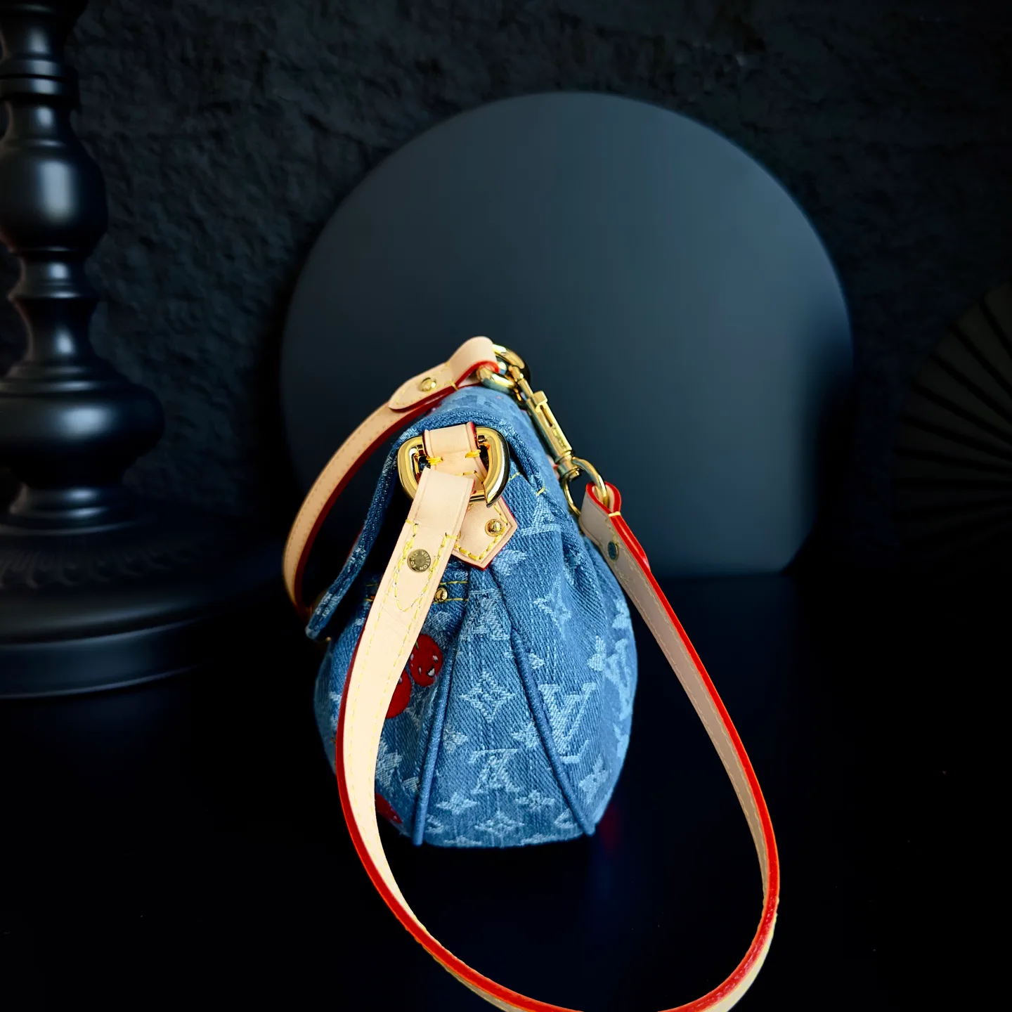 Классические Сумки Женские Louis Vuitton 13394408