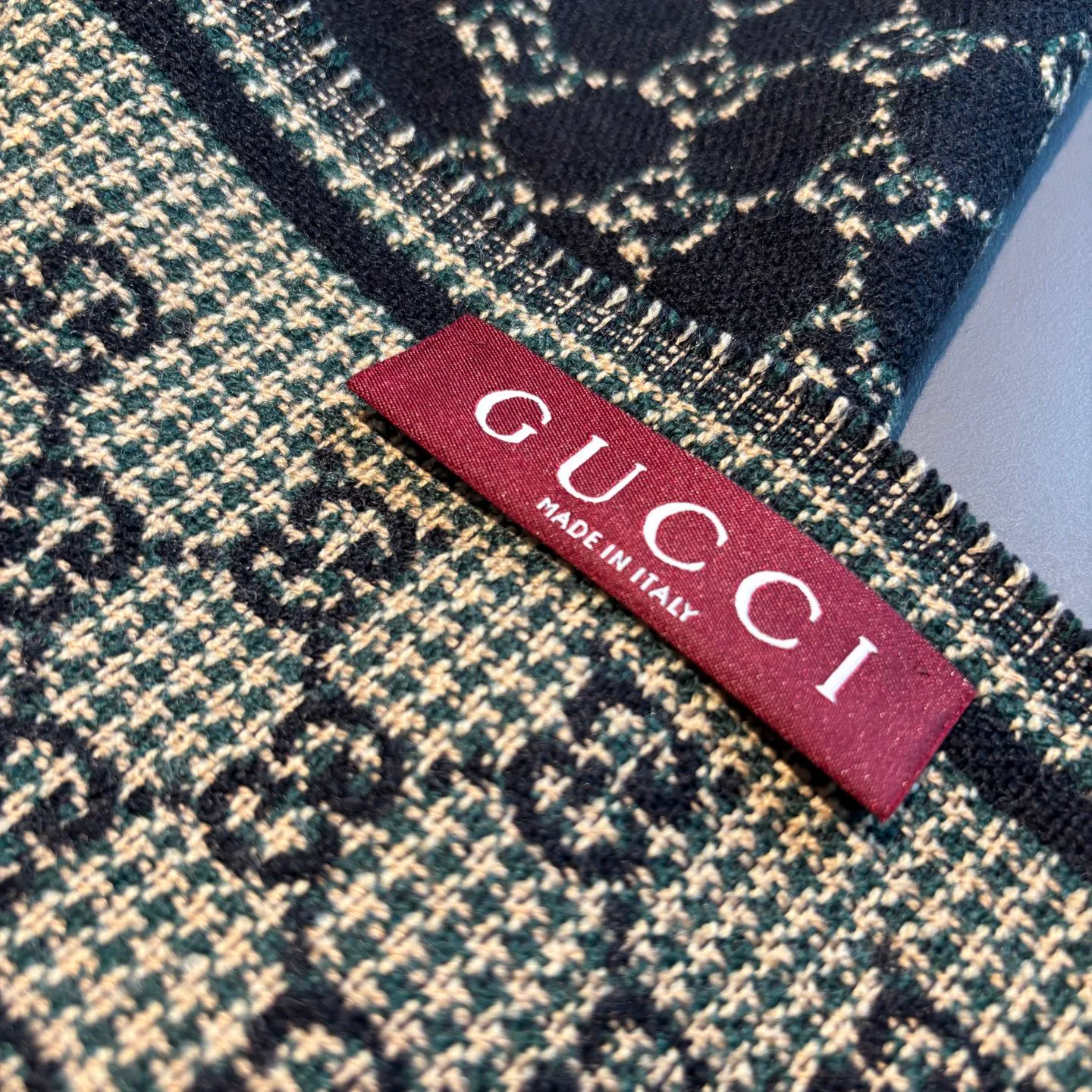 Шарфы Gucci 257047