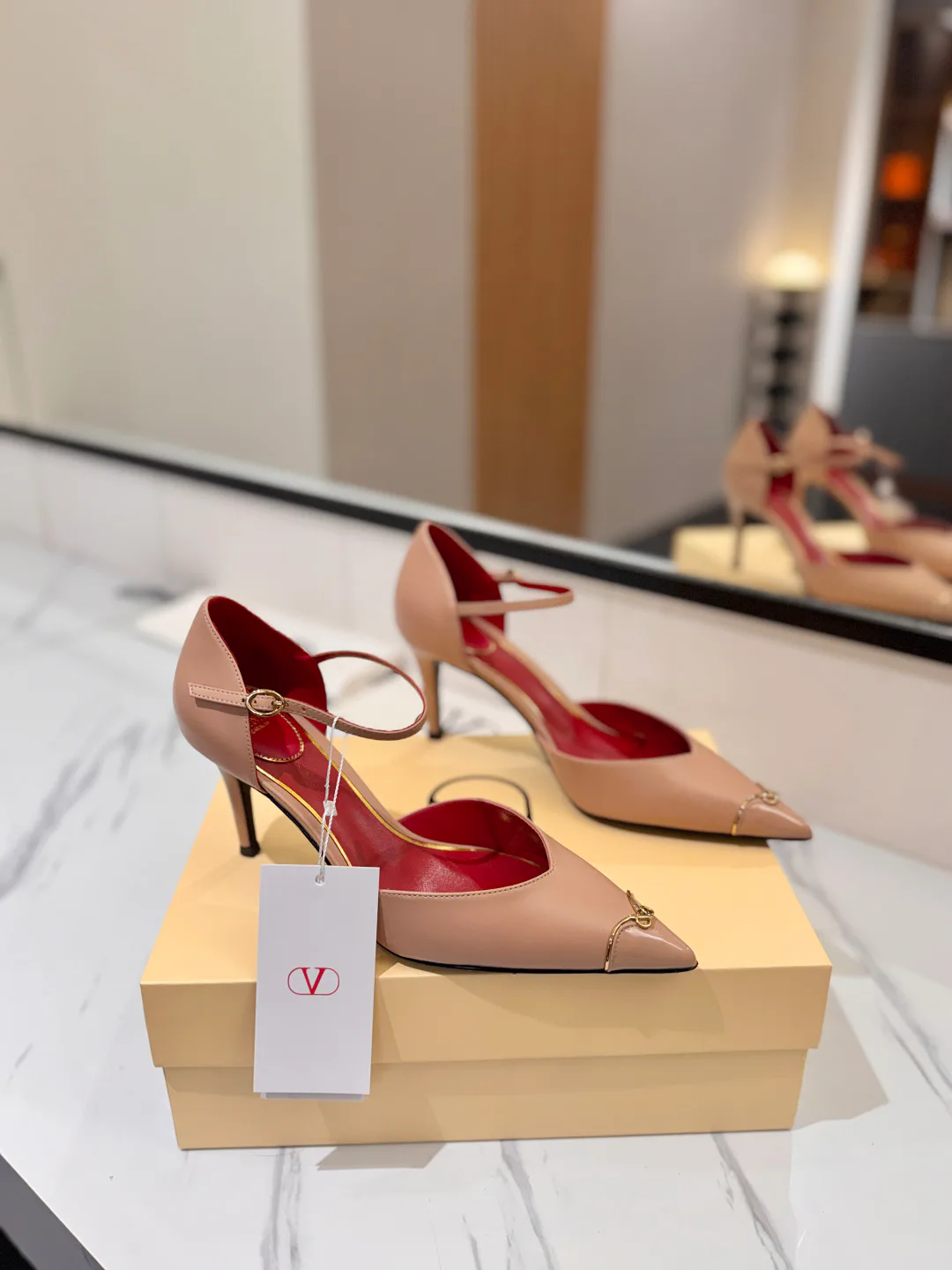 Босоножки Женские Valentino 18134969