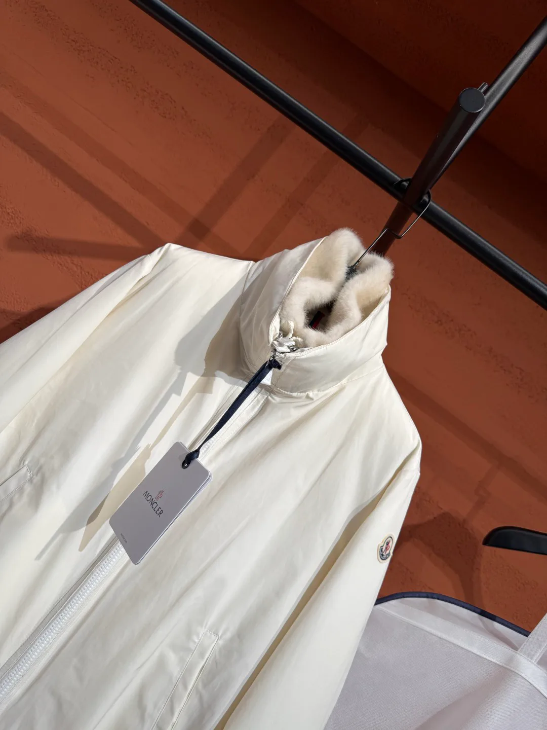 Куртки И Пуховики Женские Moncler 19579913