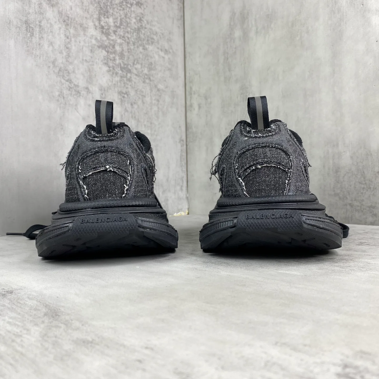 Кроссовки Женские Balenciaga 11102643