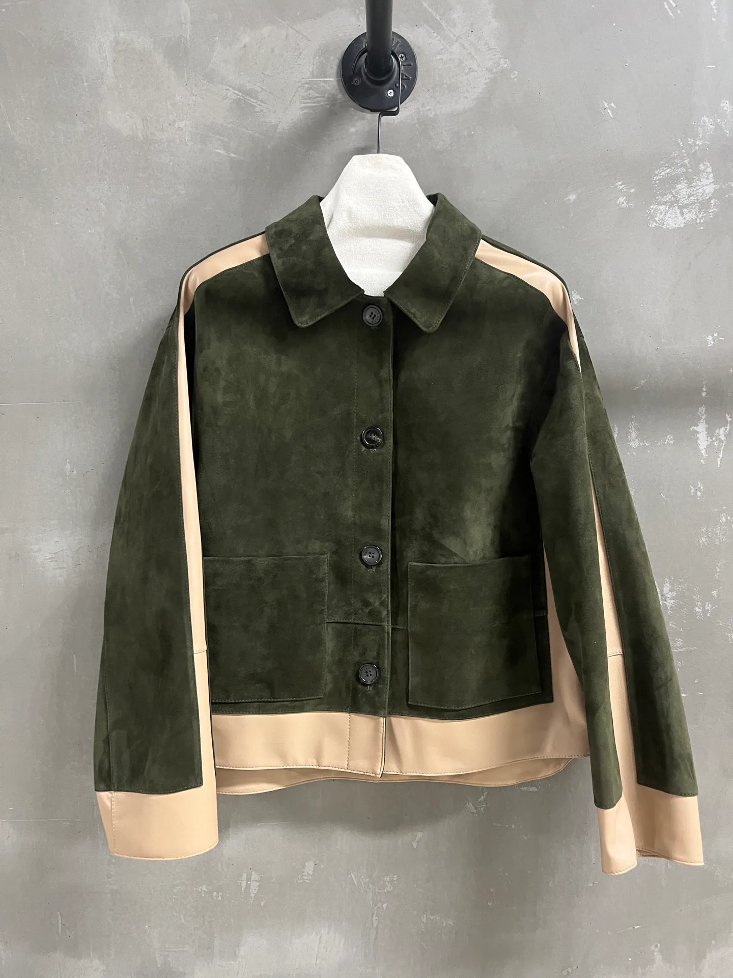 Кожаные Куртки И Дублёнки Женские Loewe 18172879