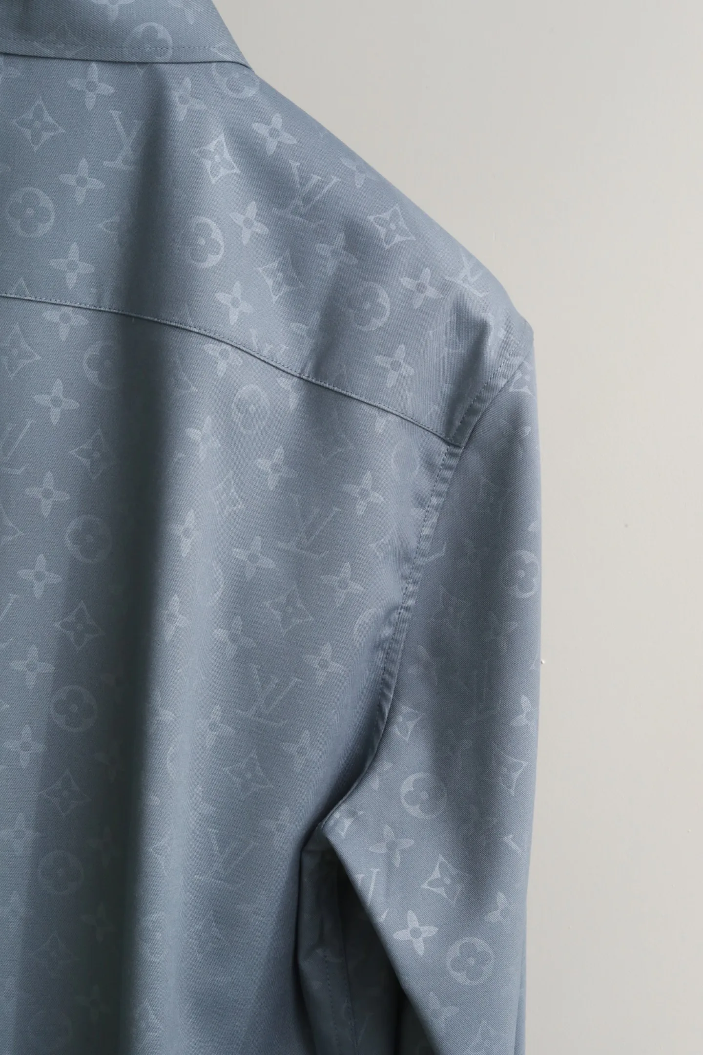 Рубашки Мужские Louis Vuitton 18509970