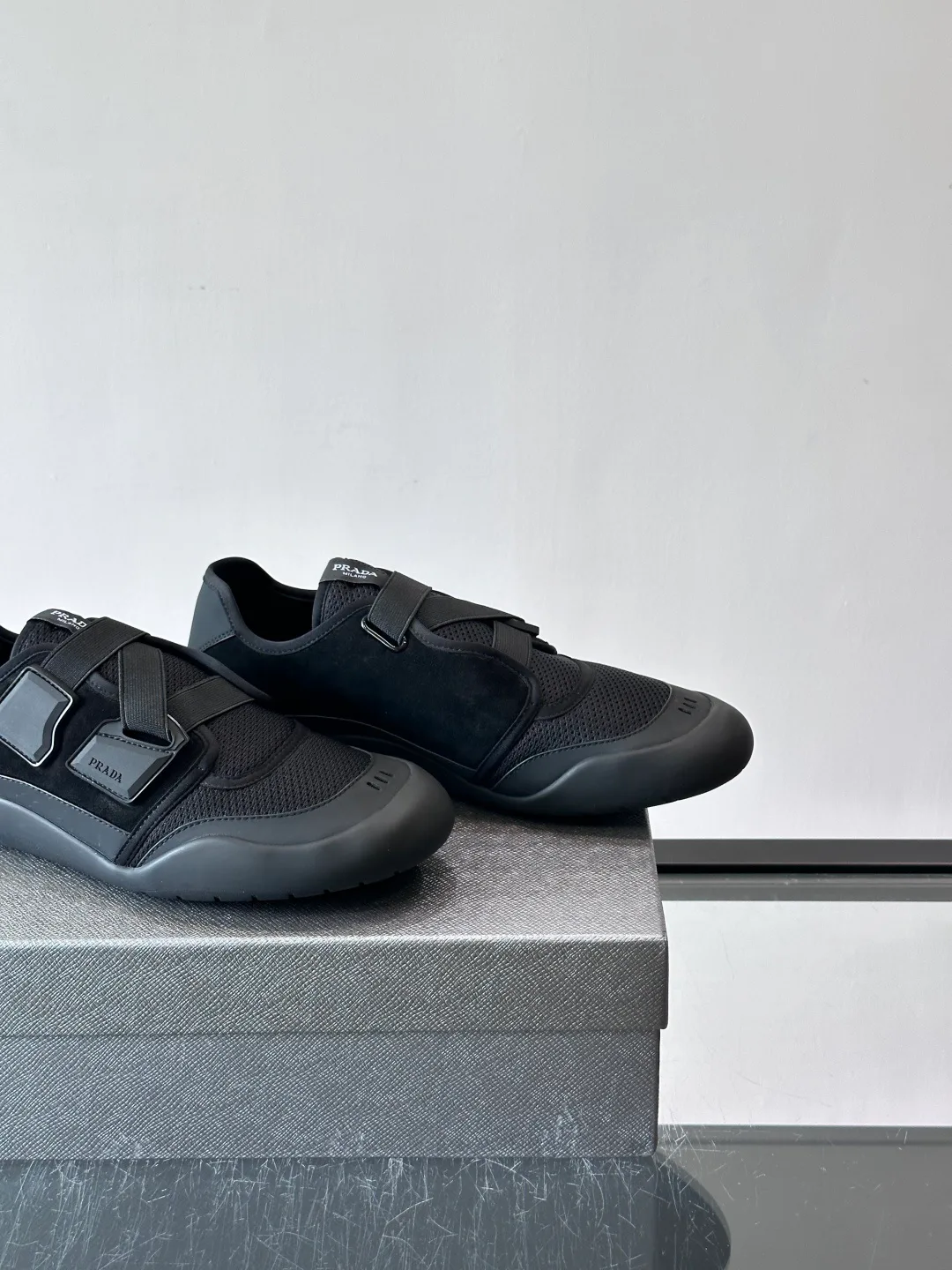 Кроссовки Мужские Prada 17322799