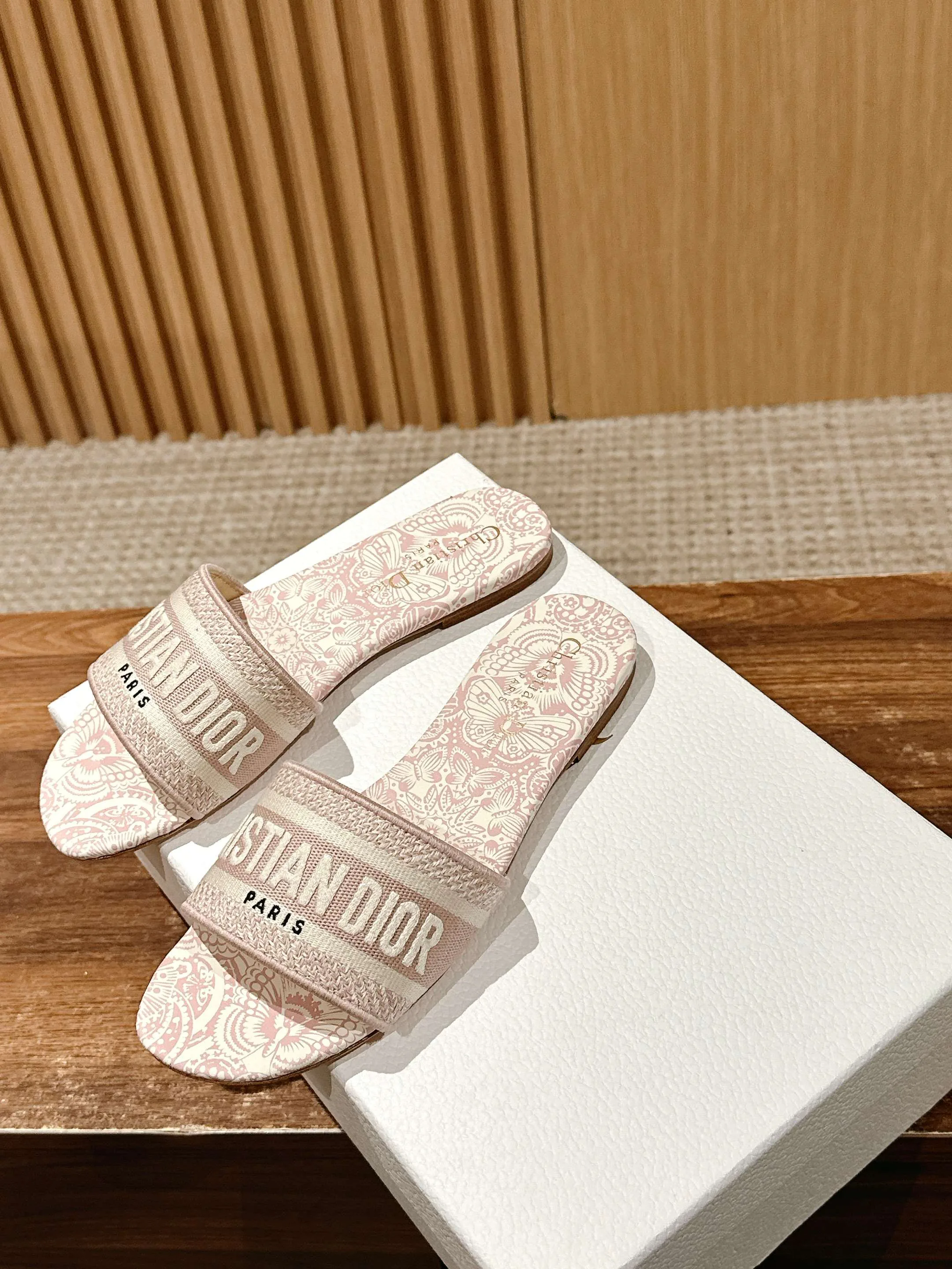 Шлепанцы Женские Christian Dior 11600093