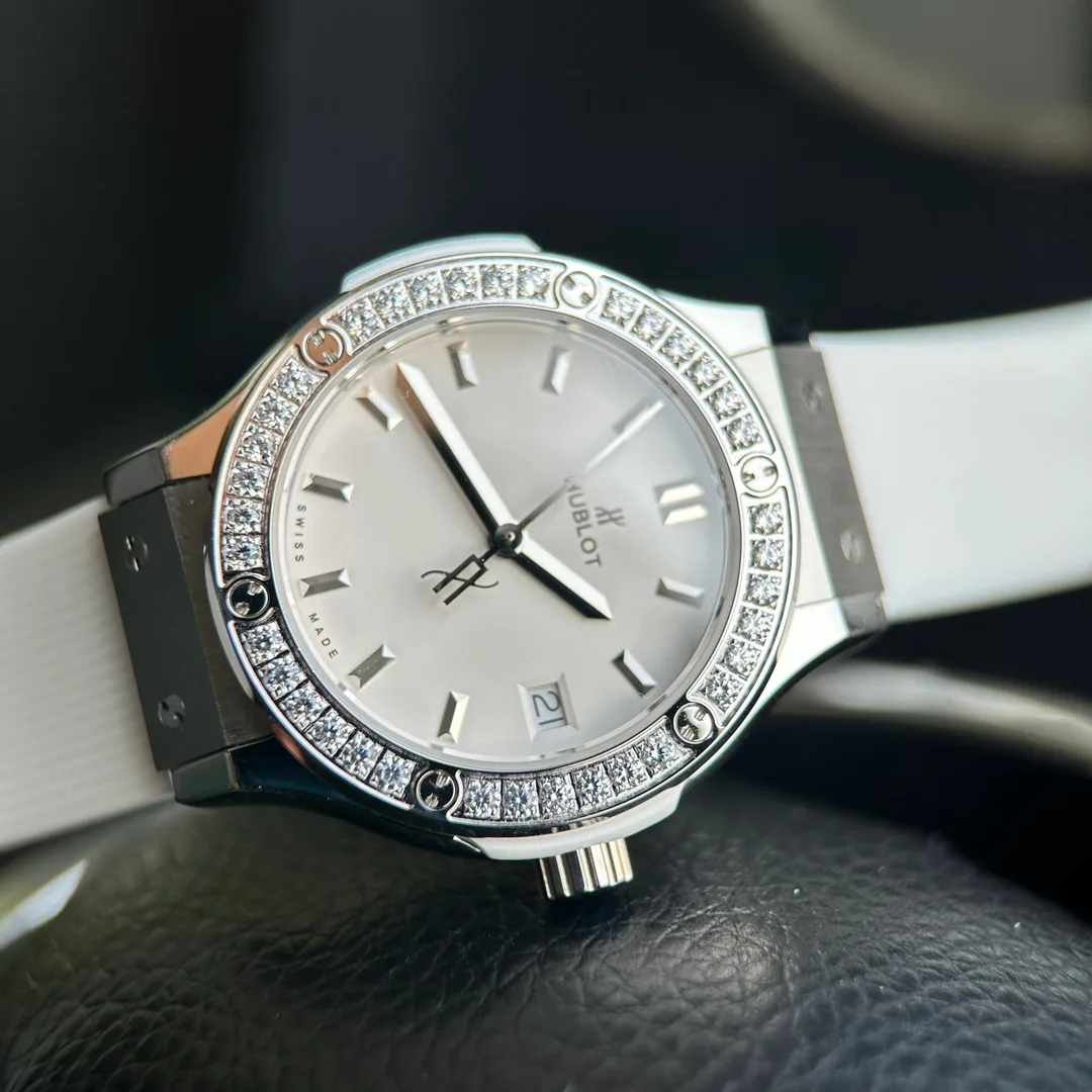 Часы Женские Hublot 17629713