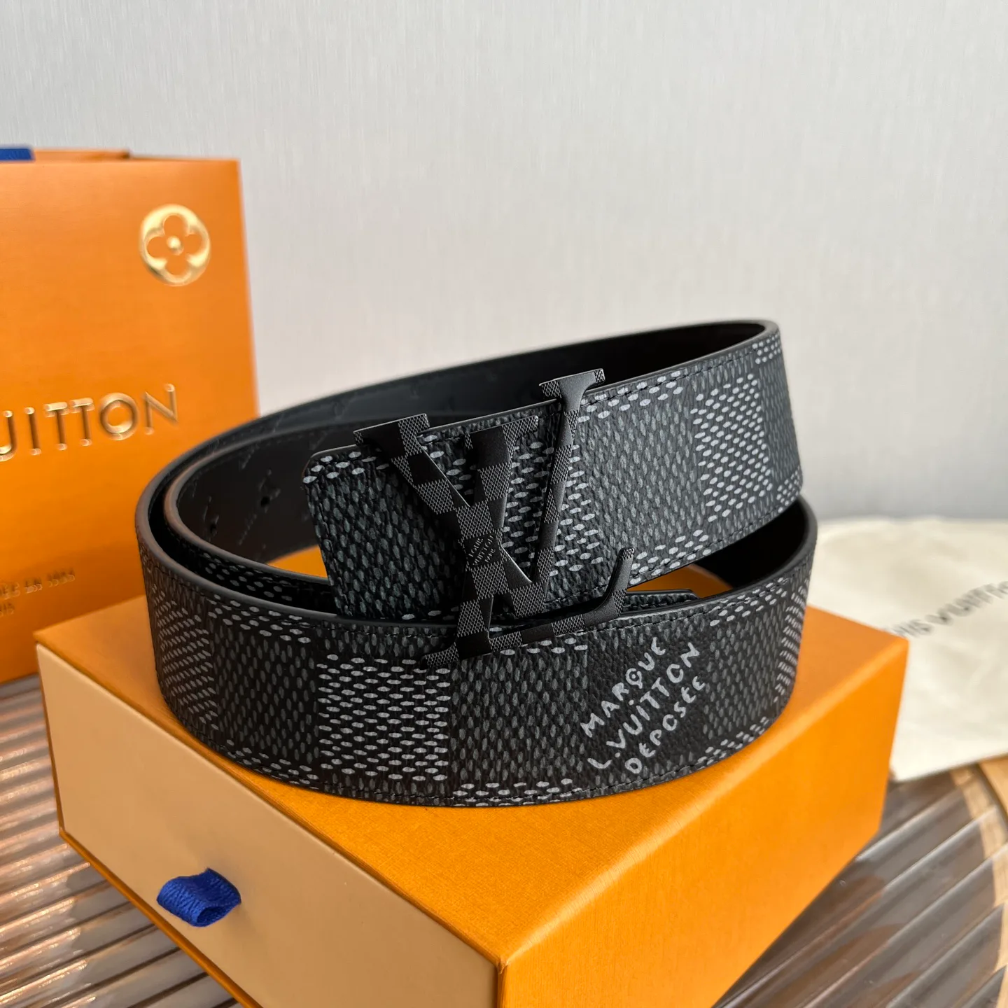Ремни Louis Vuitton 10399063