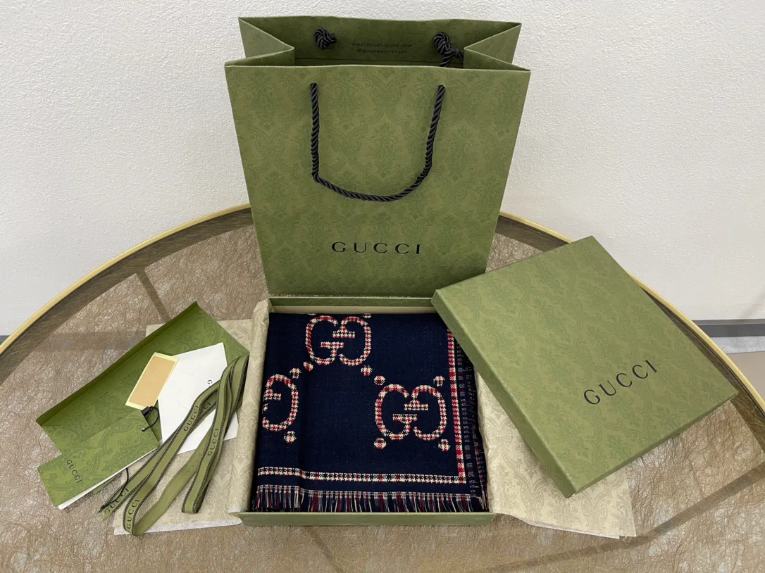 Шарфы Gucci 210185