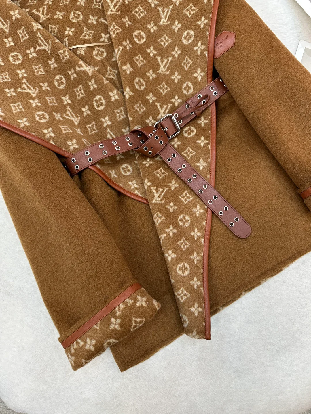 Пальто Женские Louis Vuitton 3532939